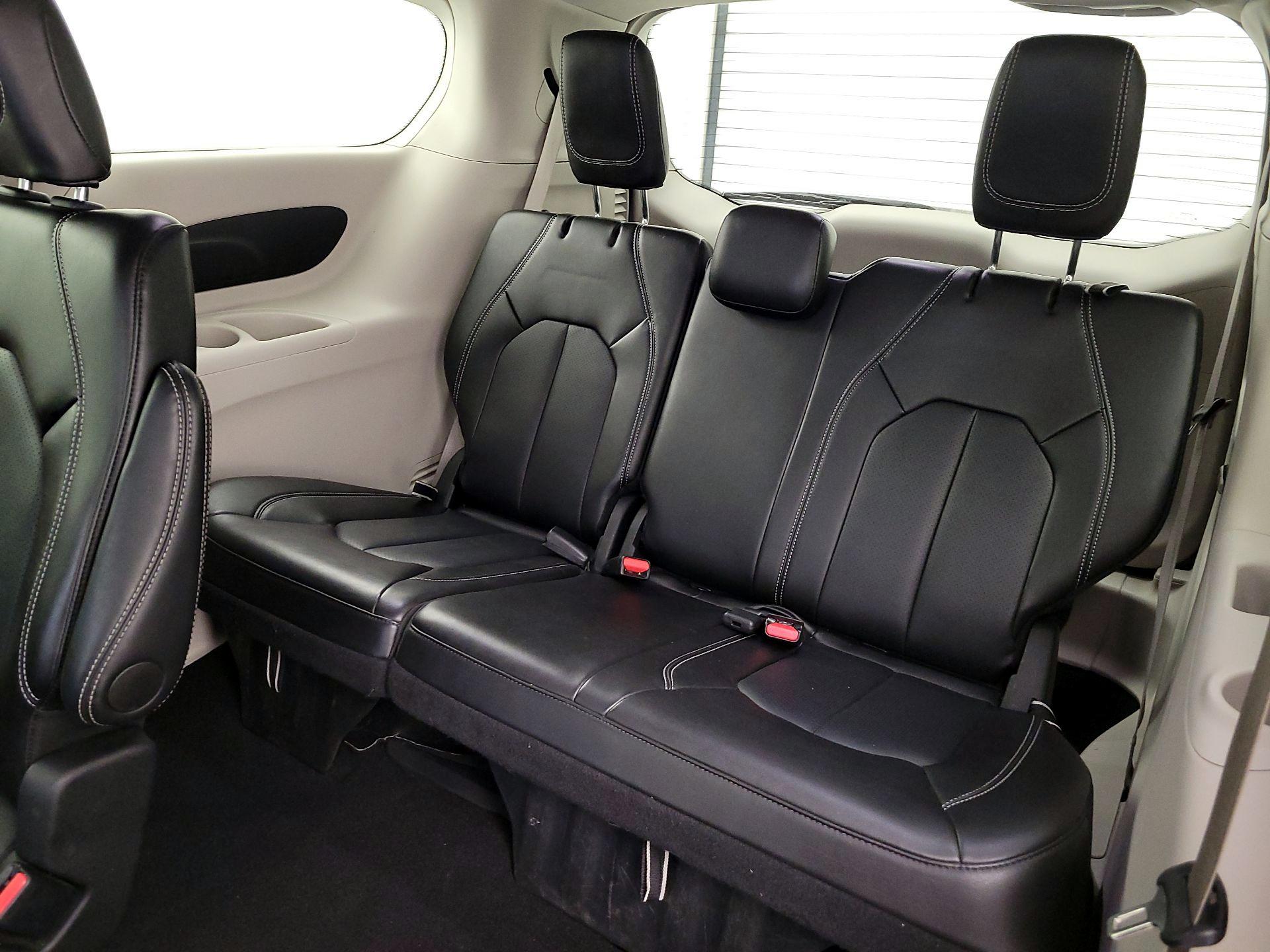 Thumbnail: 2024 Chrysler Pacifica - 20