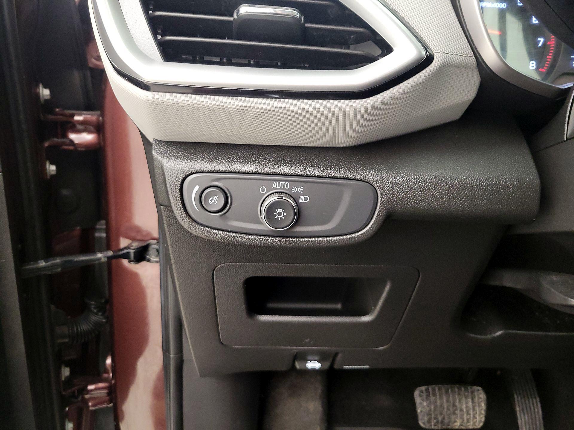 Thumbnail: 2023 Chevrolet TrailBlazer - 13