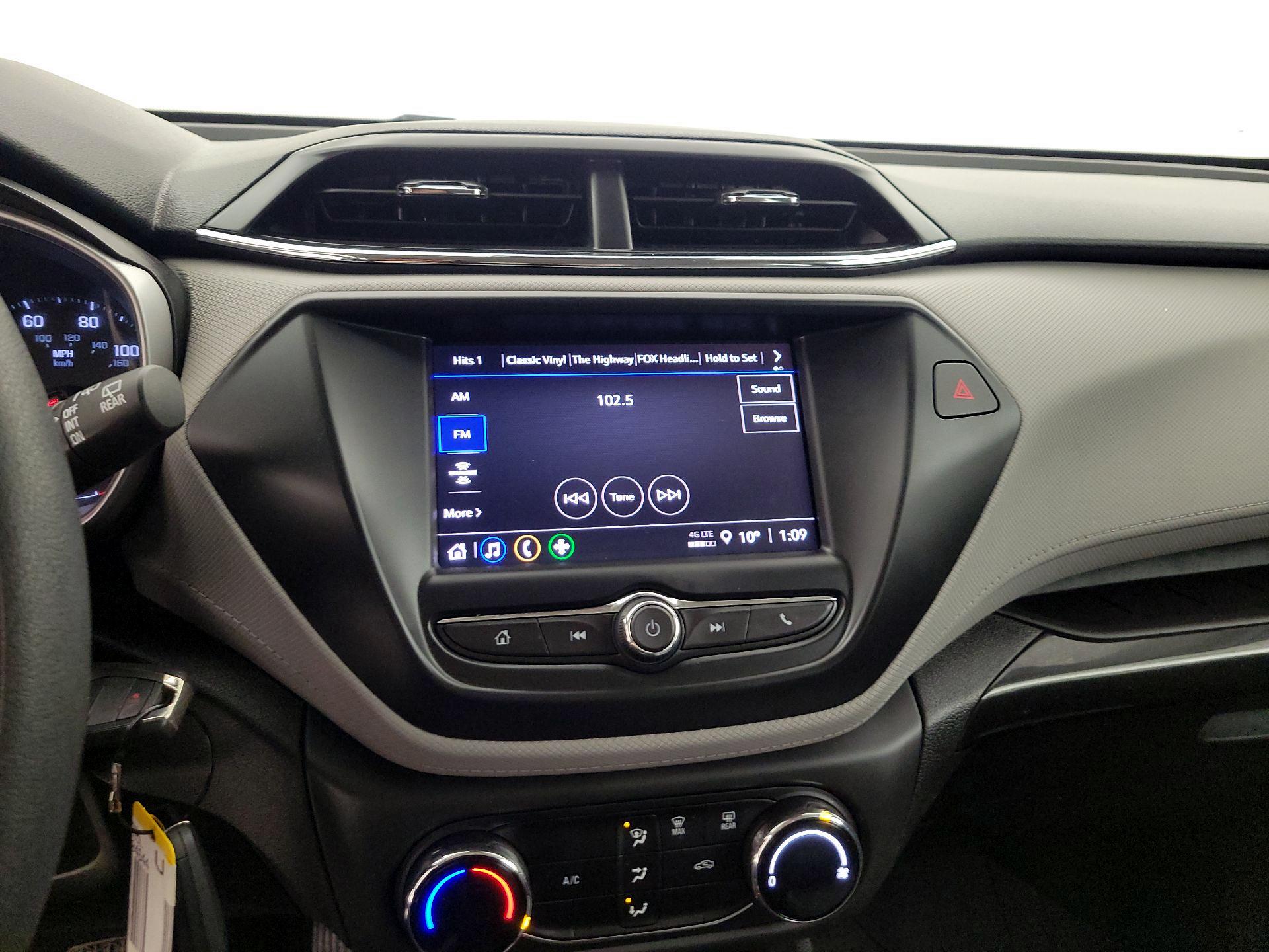 Thumbnail: 2023 Chevrolet TrailBlazer - 16