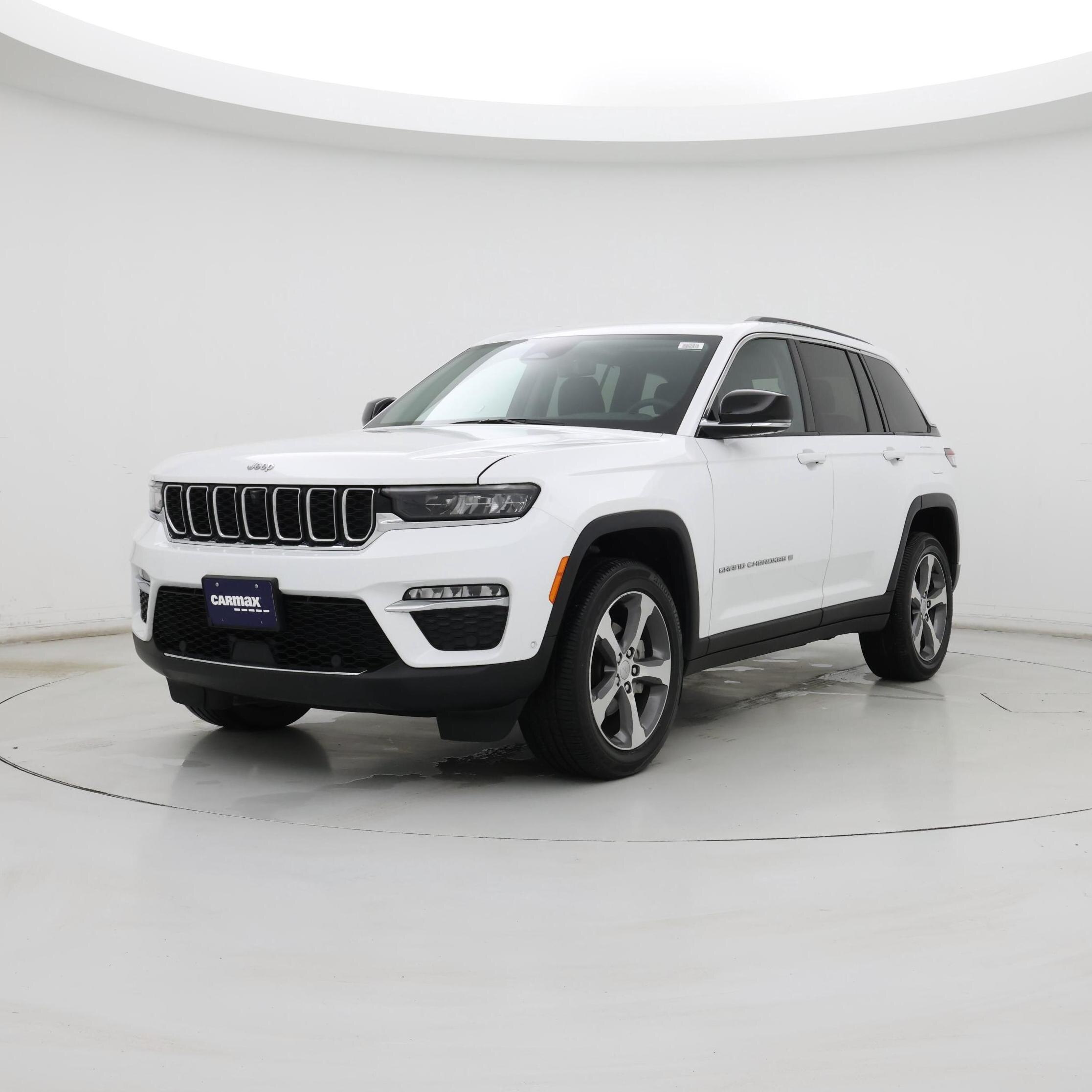 Thumbnail: 2023 Jeep Grand Cherokee - 4