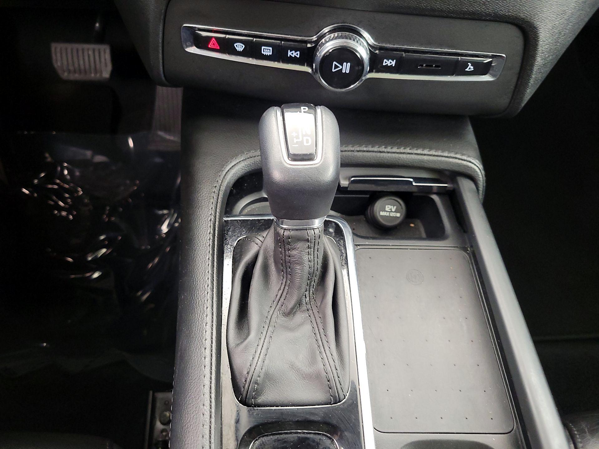 Thumbnail: 2022 Volvo XC90 - 18