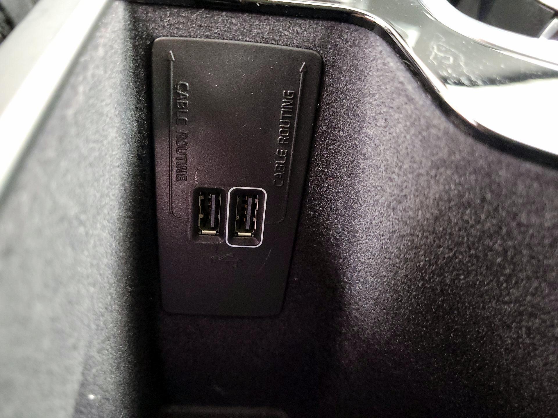 Thumbnail: 2022 Volvo XC90 - 19