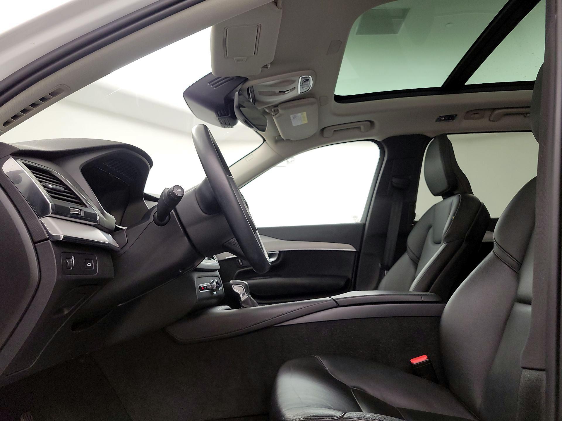 Thumbnail: 2022 Volvo XC90 - 20