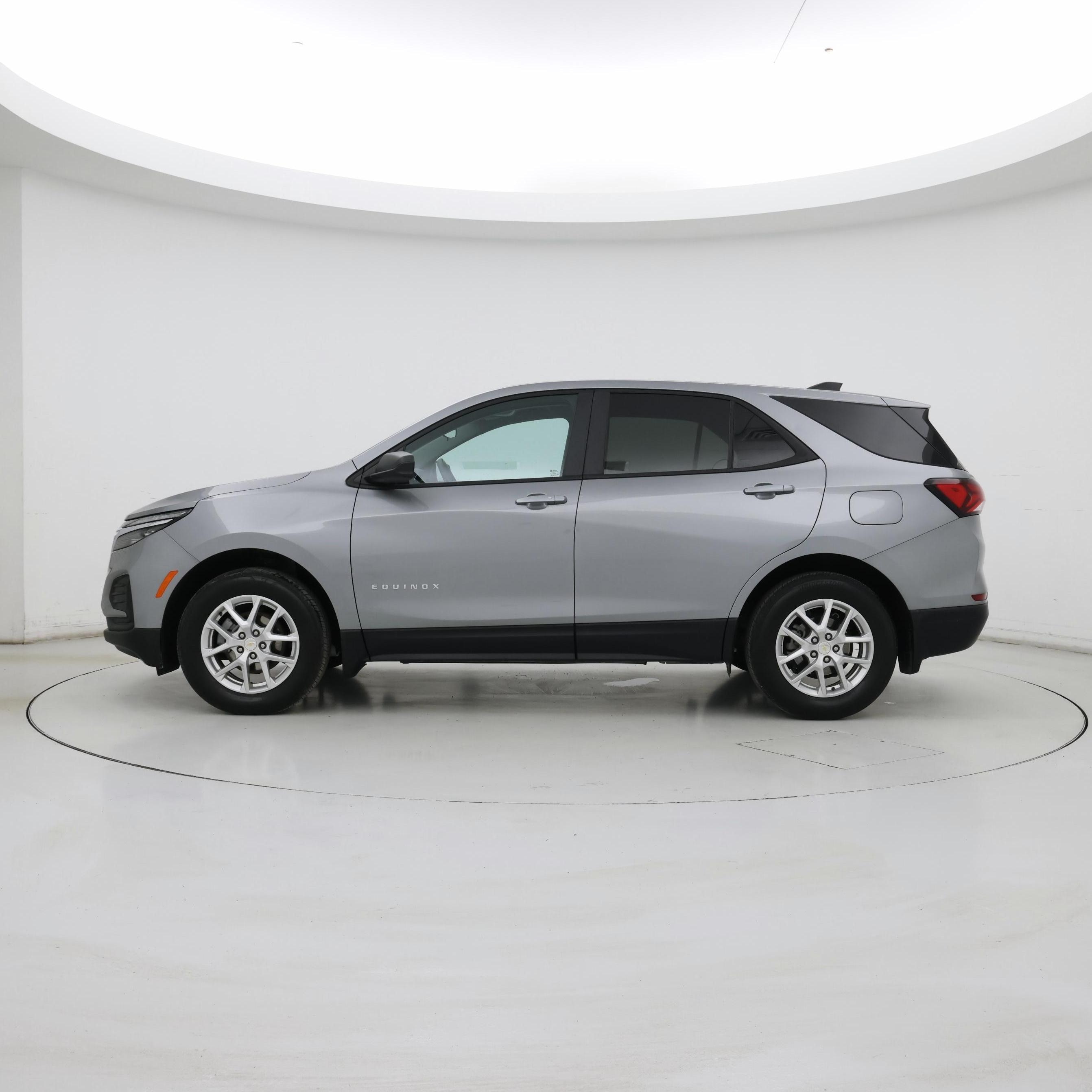 Thumbnail: 2024 Chevrolet Equinox - 3