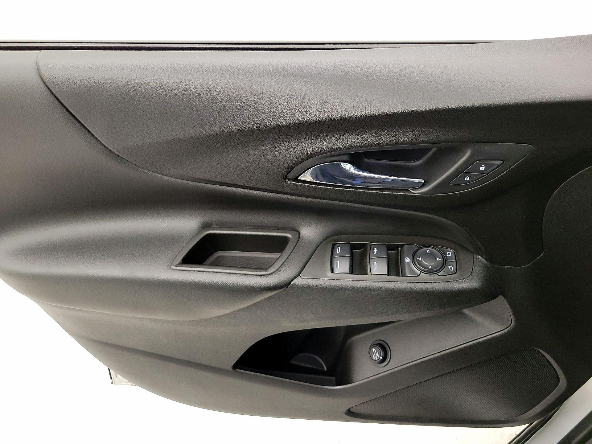 Thumbnail: 2020 Chevrolet Equinox - 12