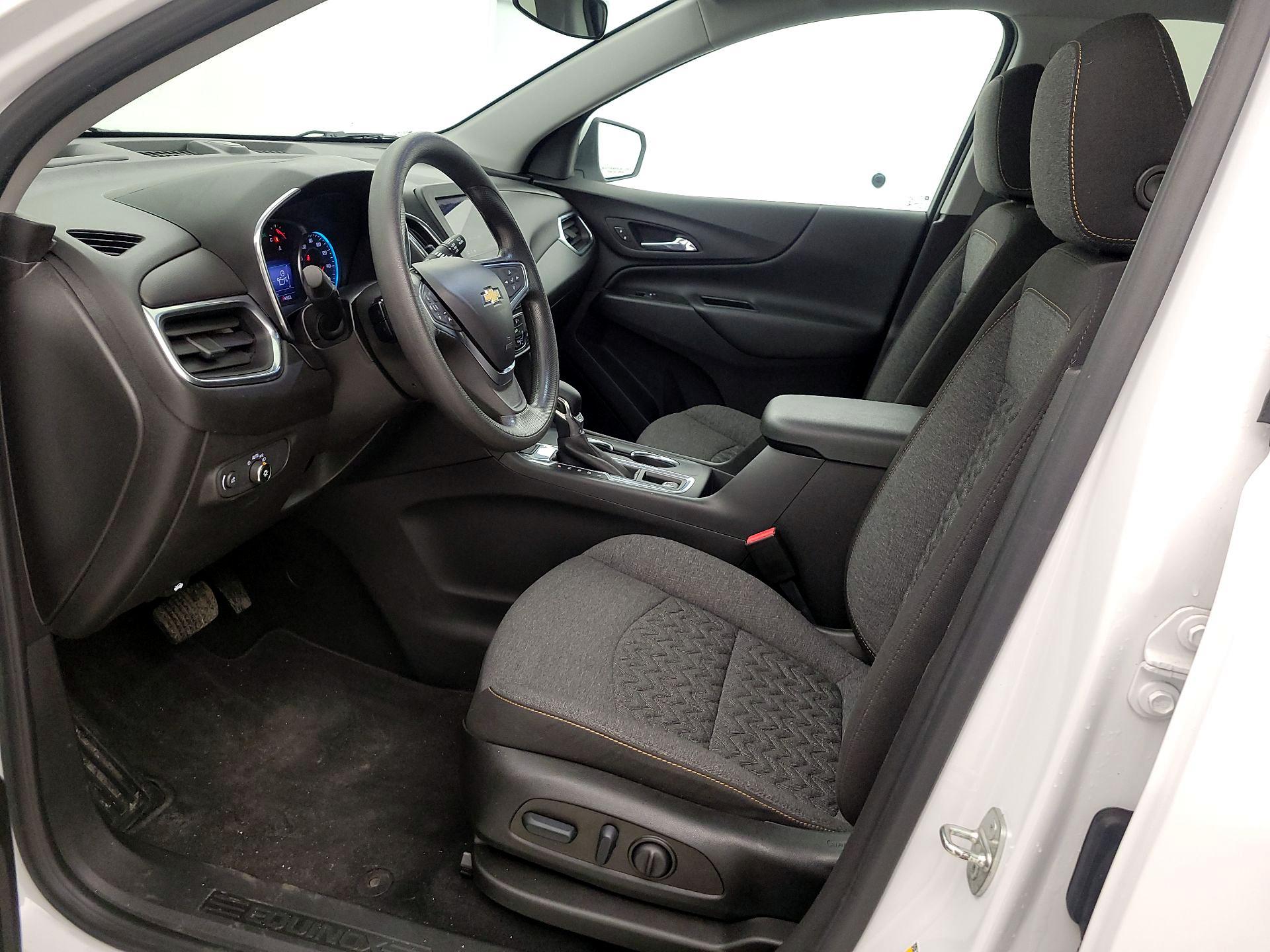 Thumbnail: 2022 Chevrolet Equinox - 11