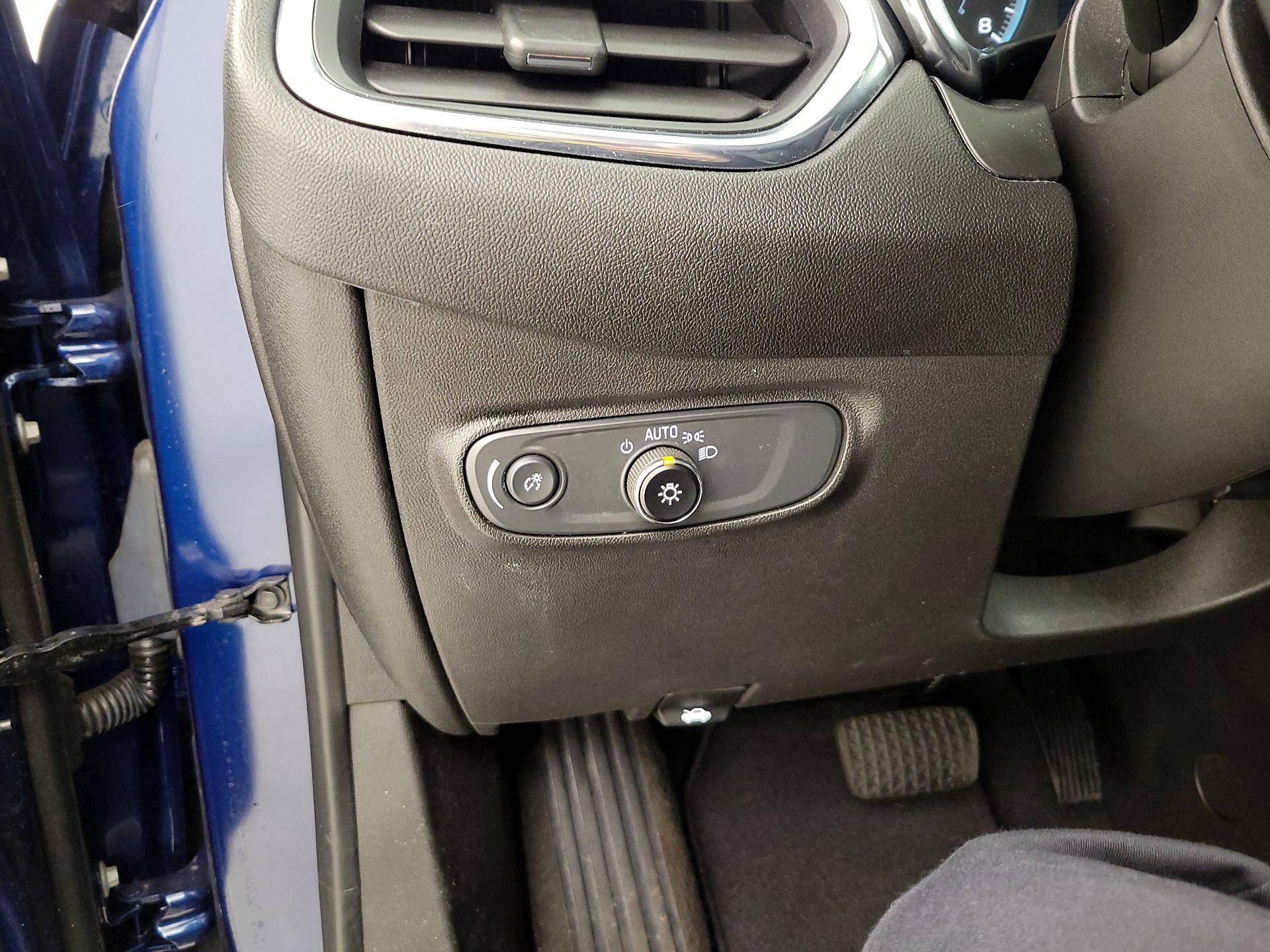 Thumbnail: 2023 Chevrolet Equinox - 13