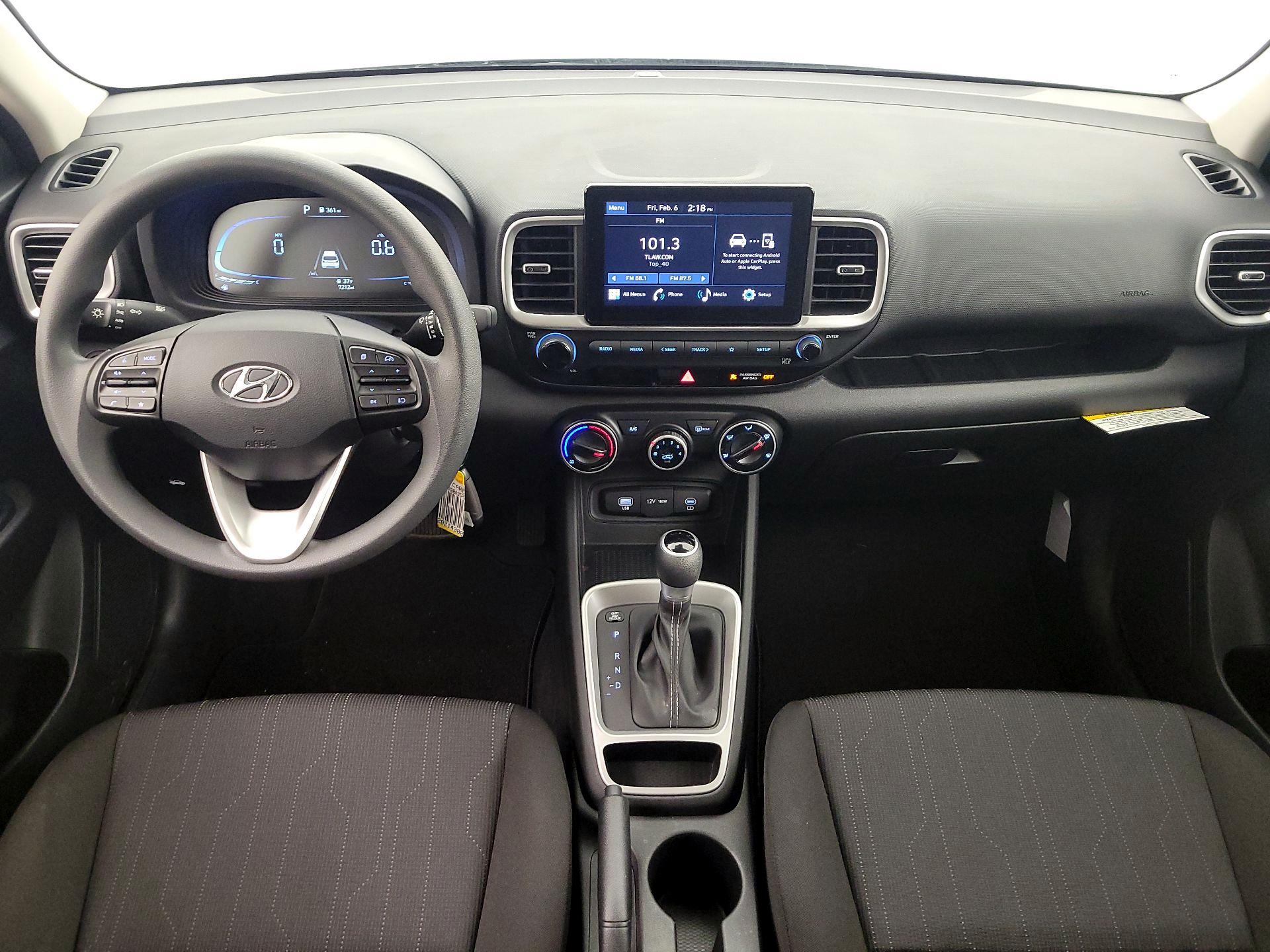 Thumbnail: 2023 Hyundai Venue - 9