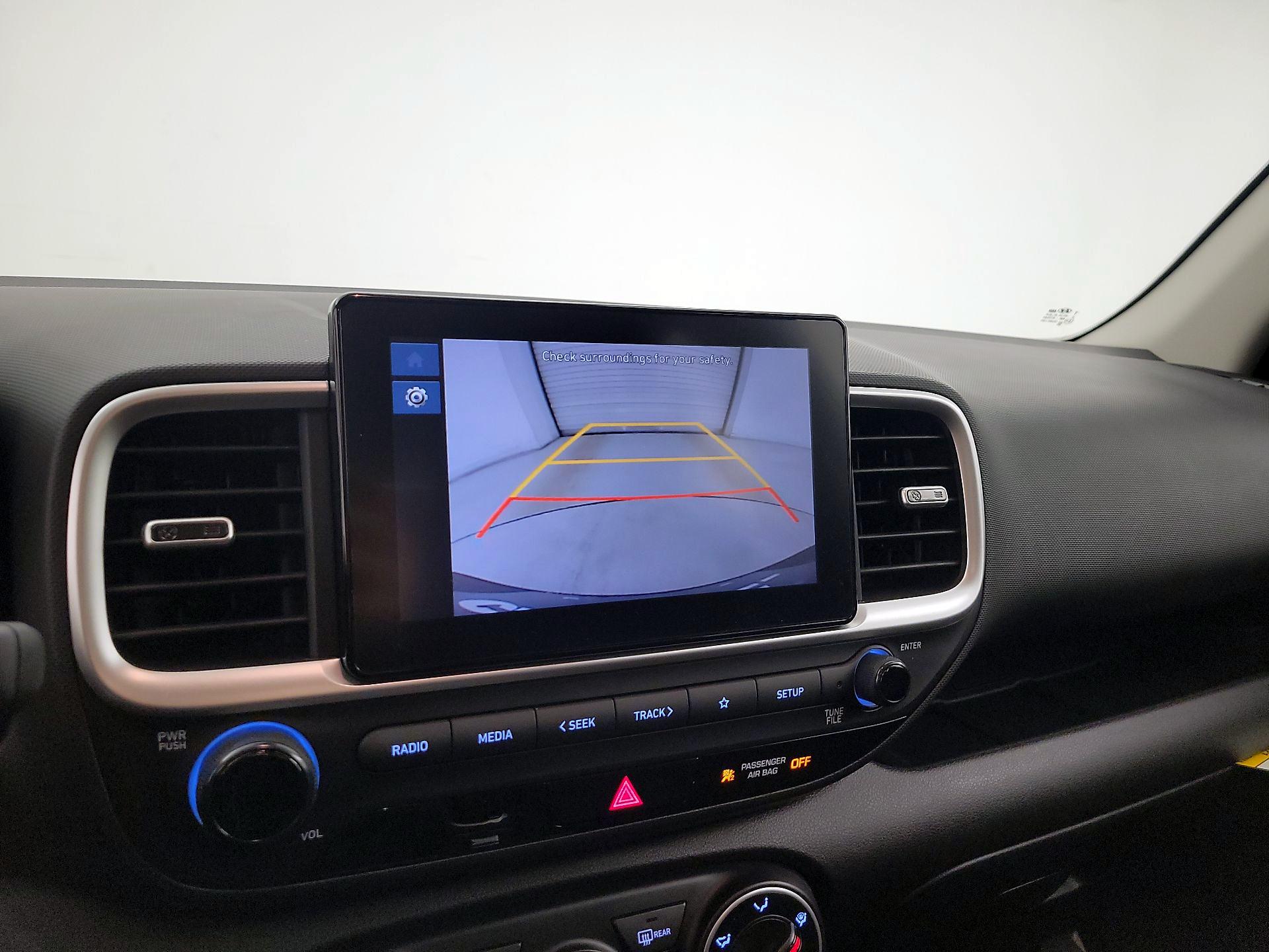 Thumbnail: 2023 Hyundai Venue - 14