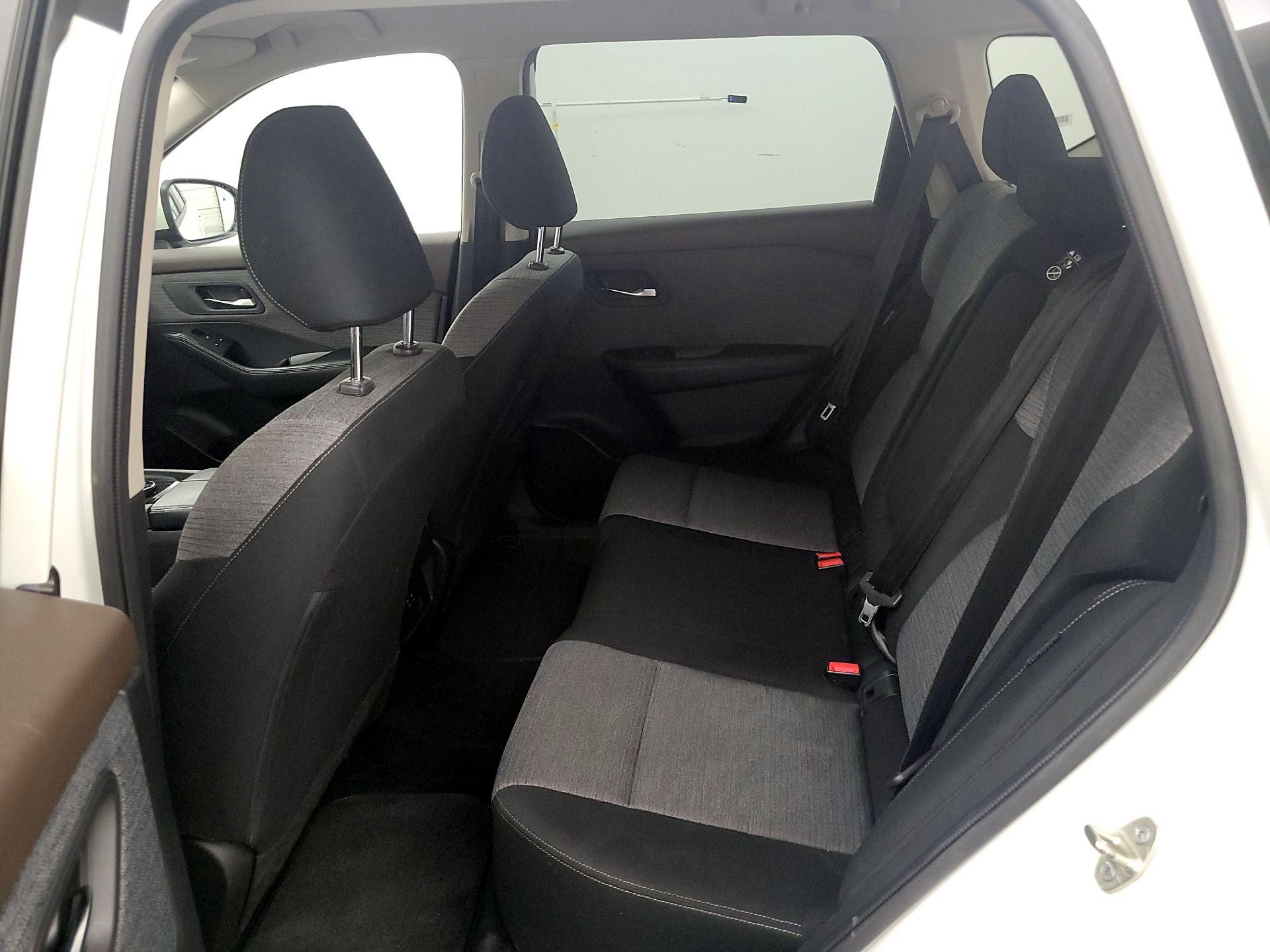 Thumbnail: 2023 Nissan Rogue - 19