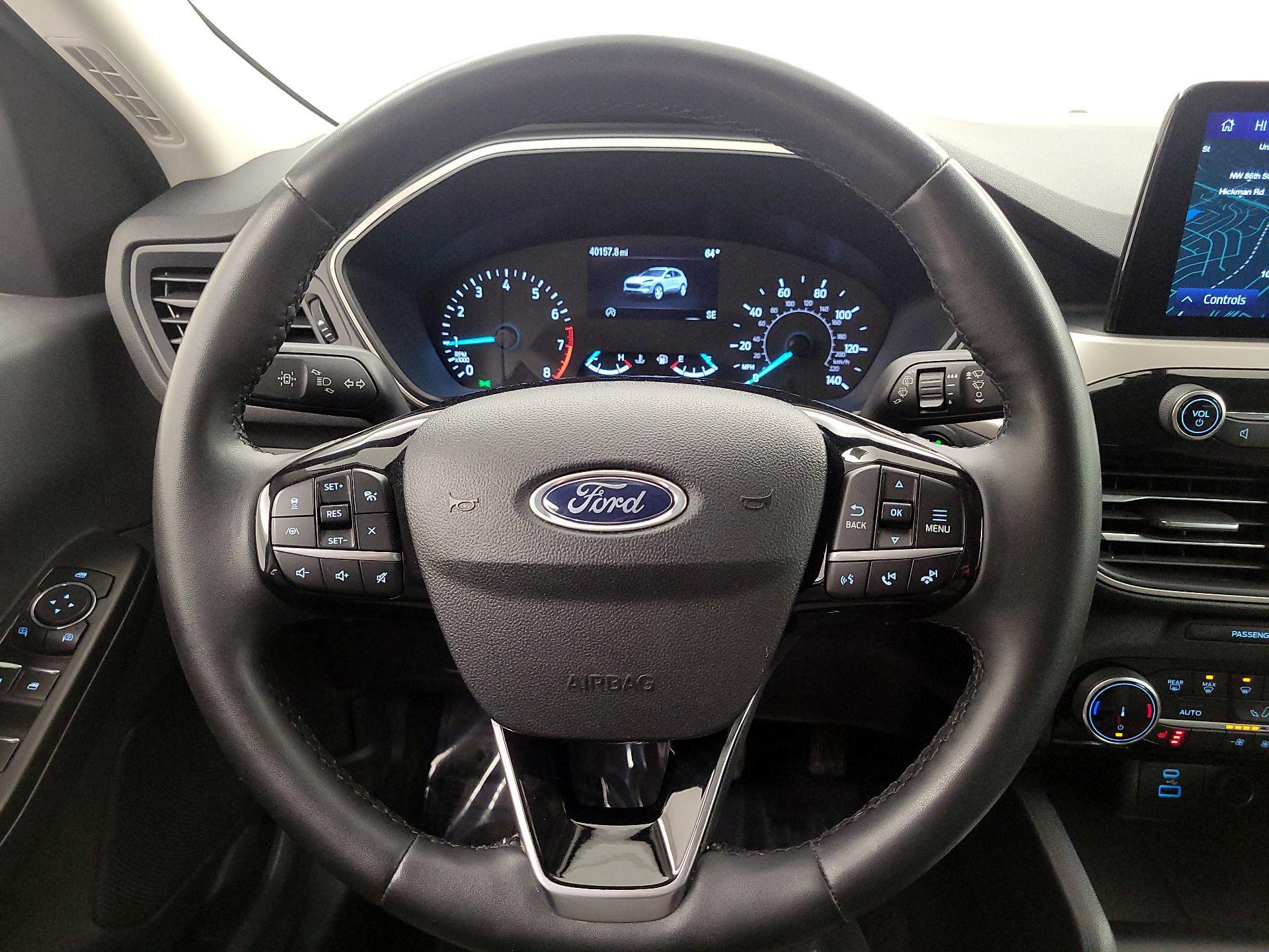 Thumbnail: 2022 Ford Escape - 10