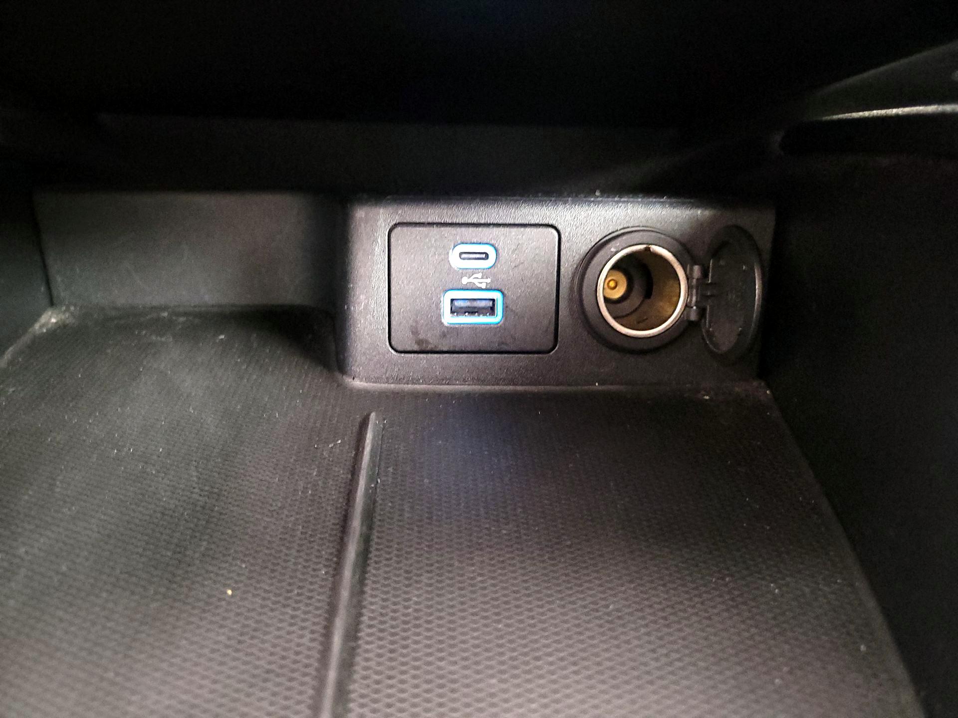 Thumbnail: 2022 Ford Escape - 19