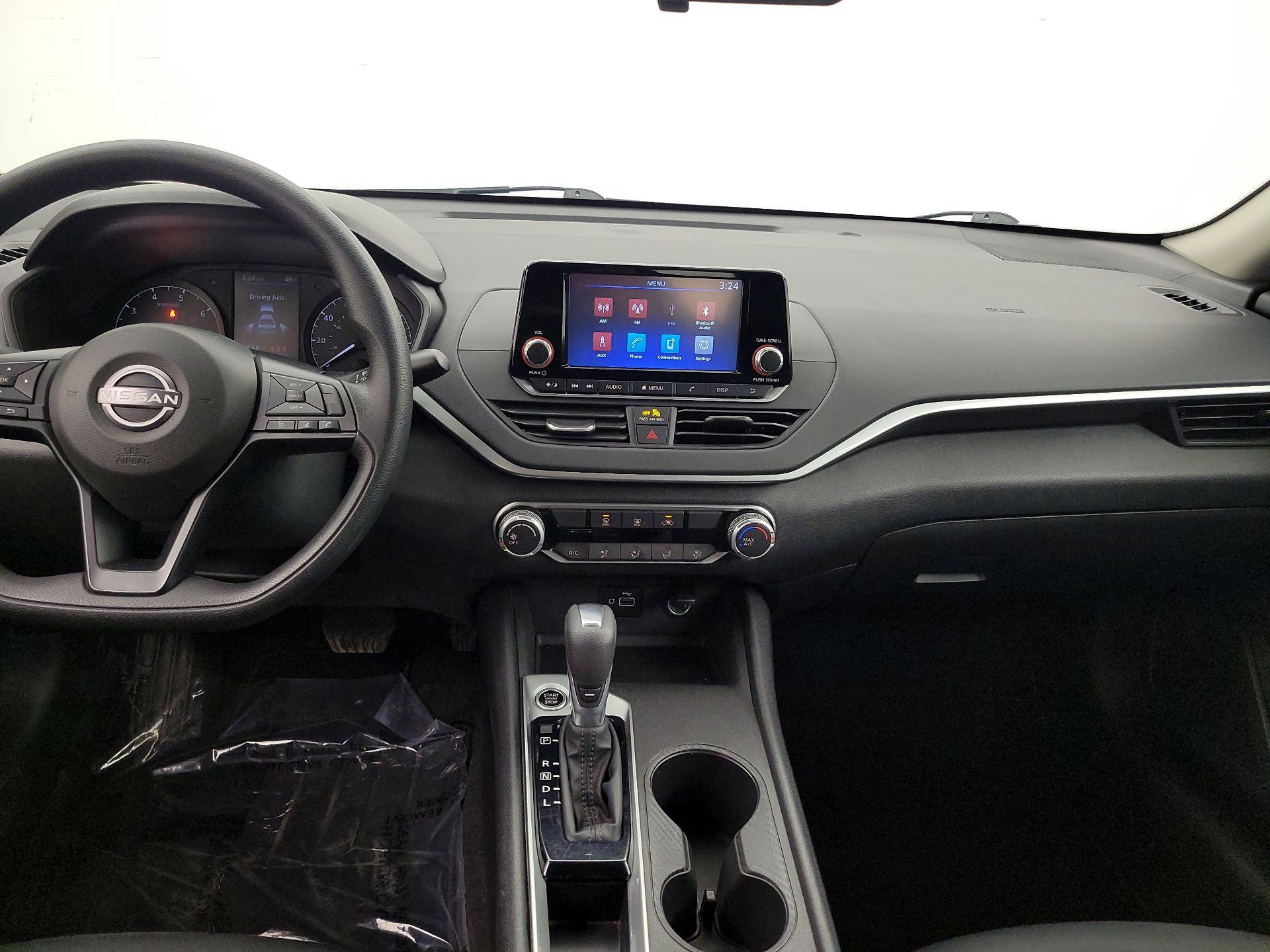 Thumbnail: 2024 Nissan Altima - 9