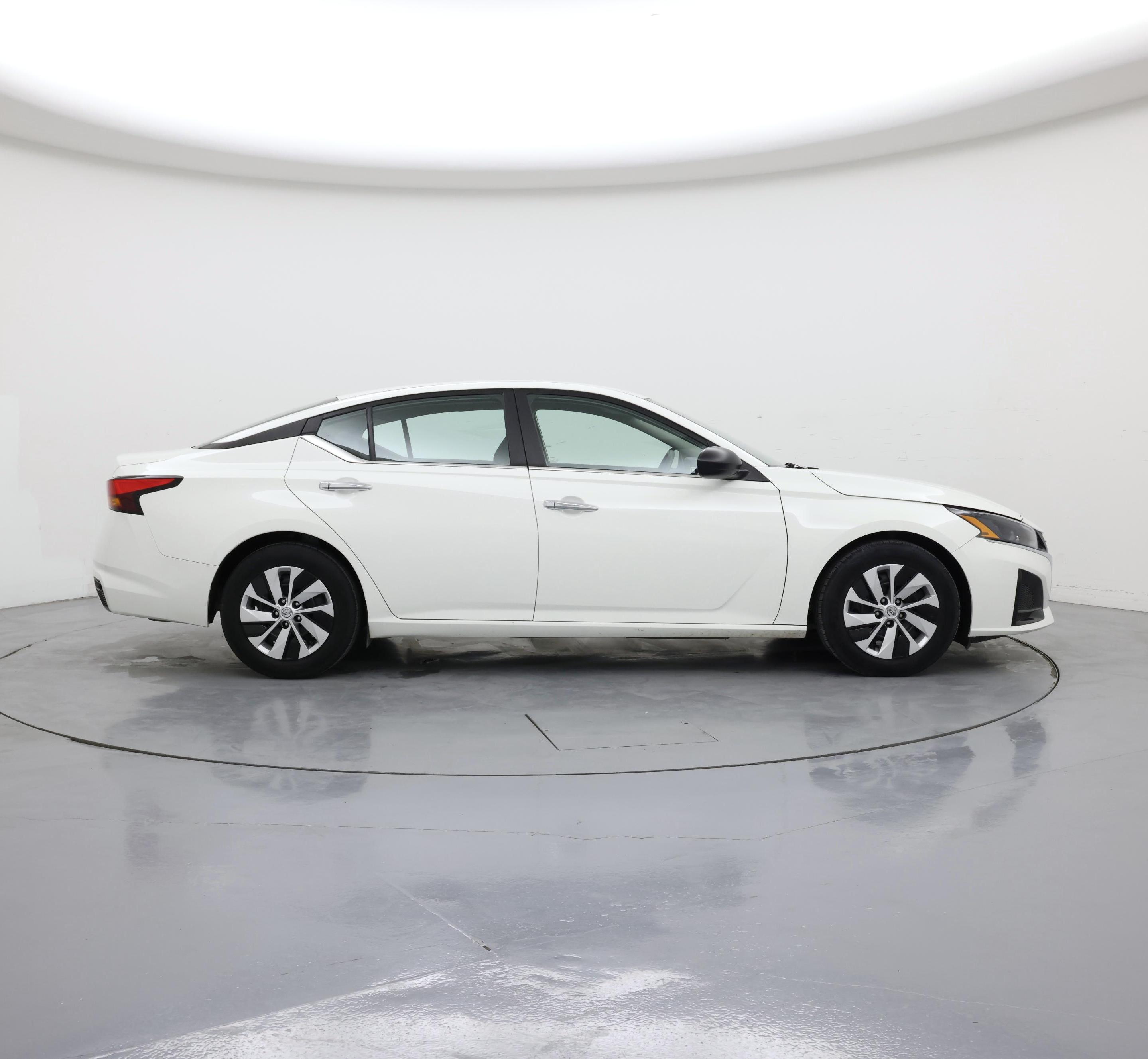 Thumbnail: 2024 Nissan Altima - 7