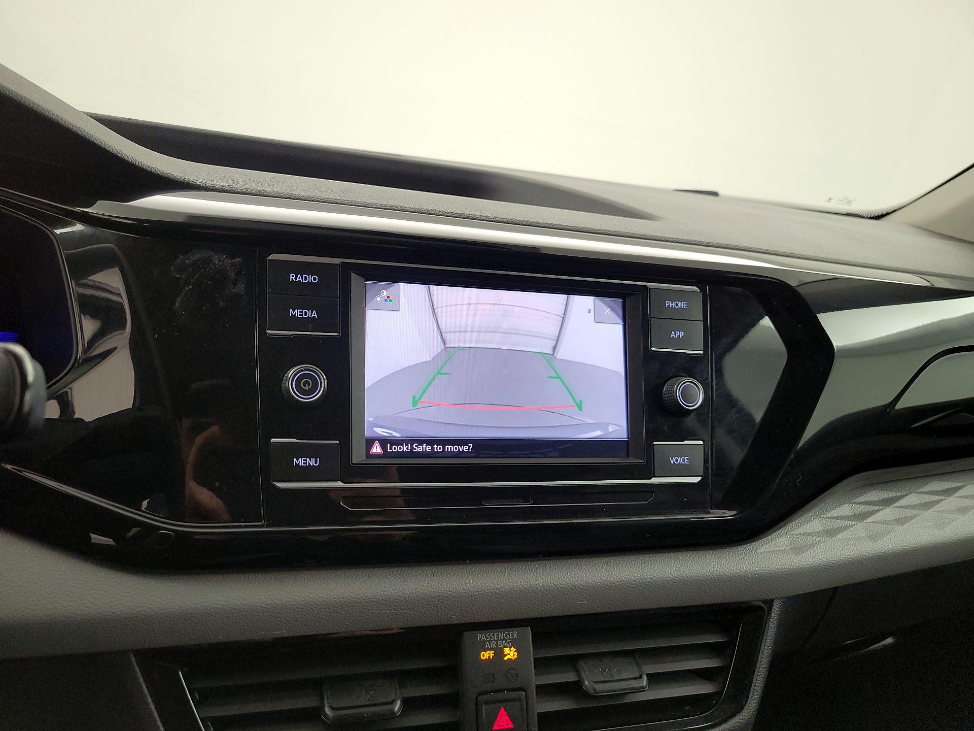 Thumbnail: 2022 Volkswagen Taos - 14