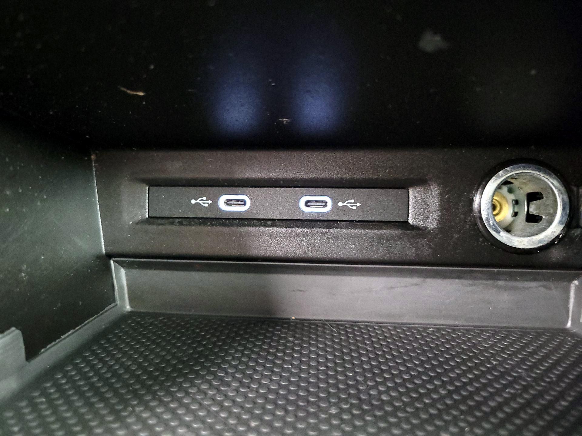 Thumbnail: 2022 Volkswagen Taos - 18