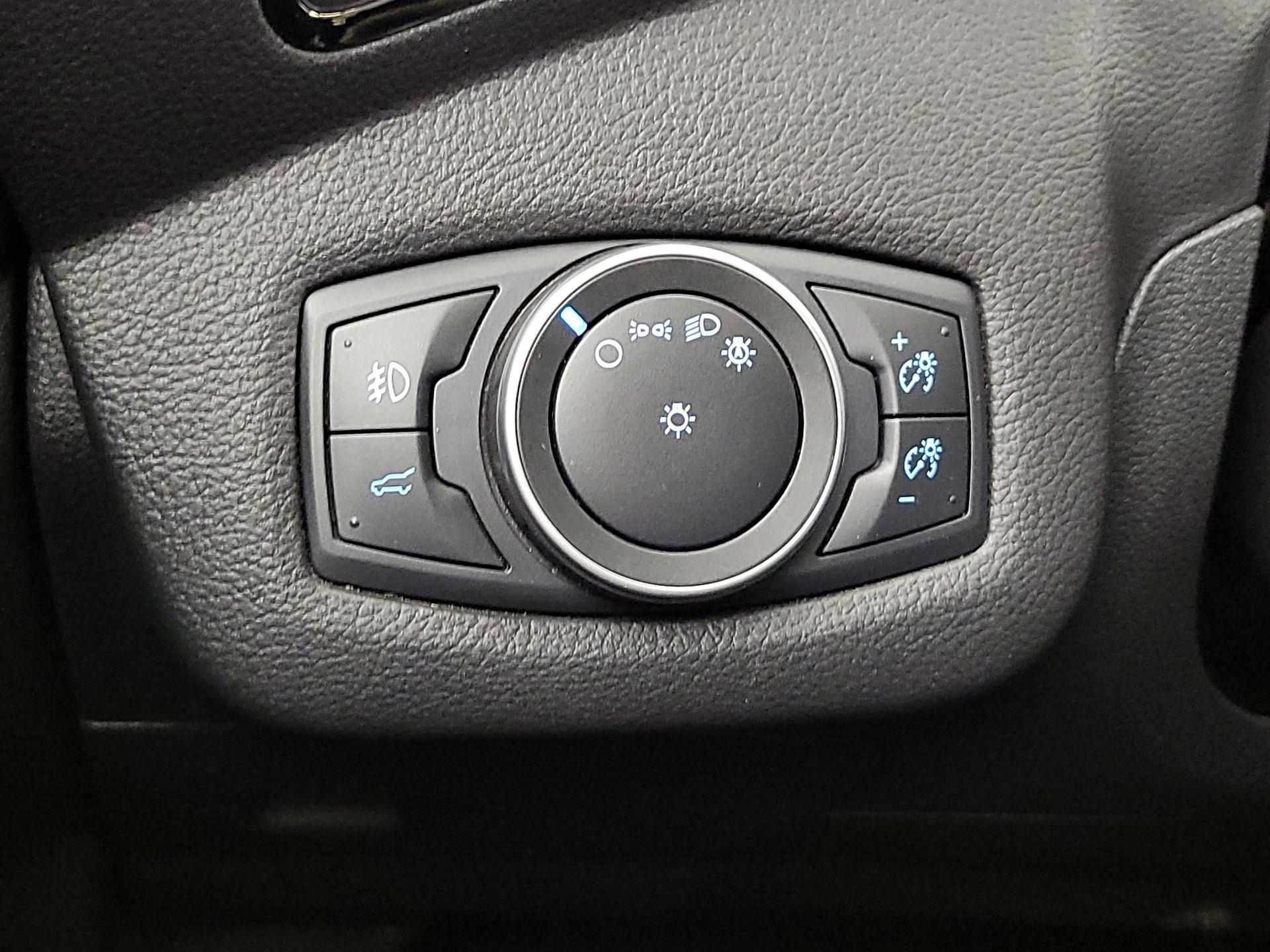 Thumbnail: 2018 Ford Escape - 13