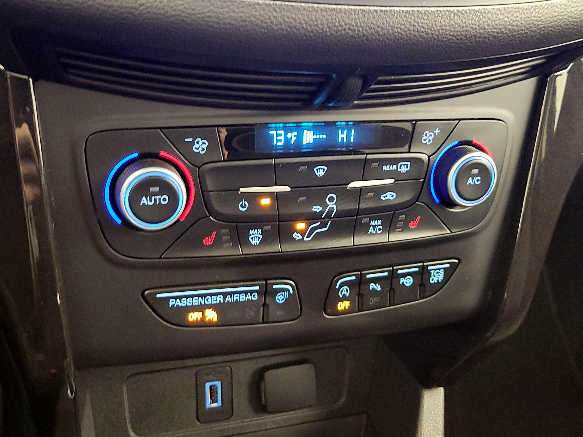 Thumbnail: 2018 Ford Escape - 17