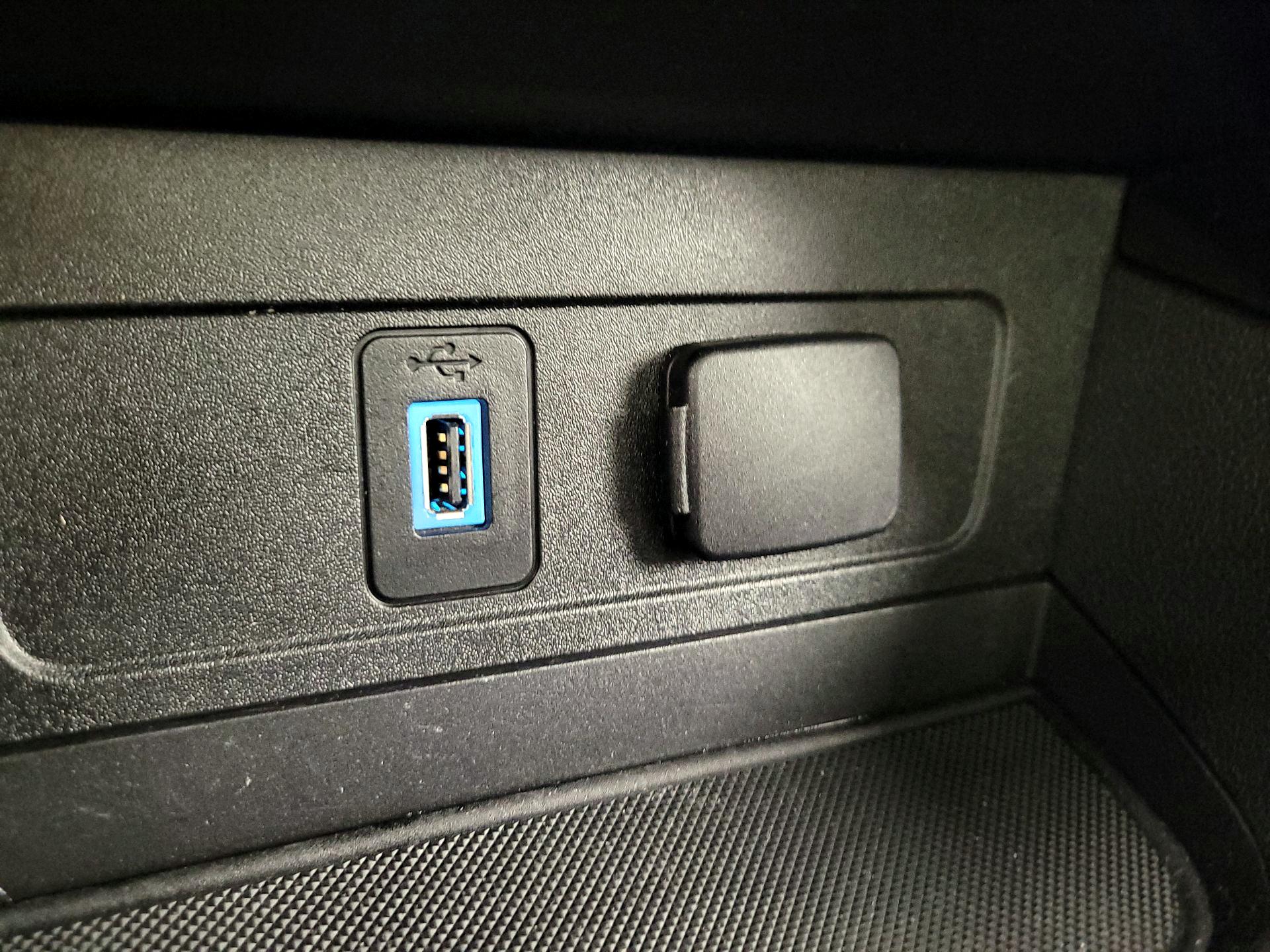 Thumbnail: 2018 Ford Escape - 19