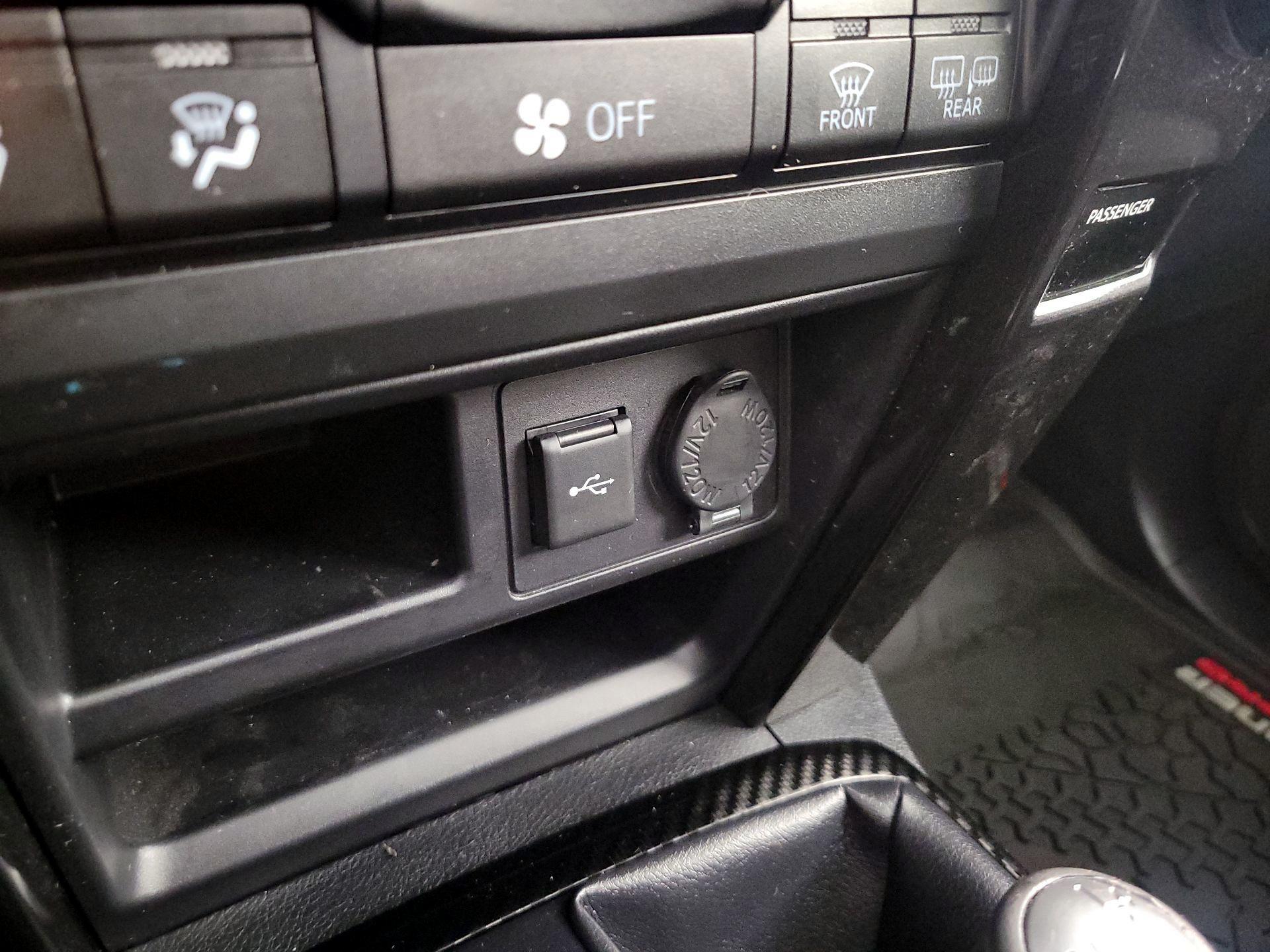 Thumbnail: 2021 Toyota 4Runner - 19