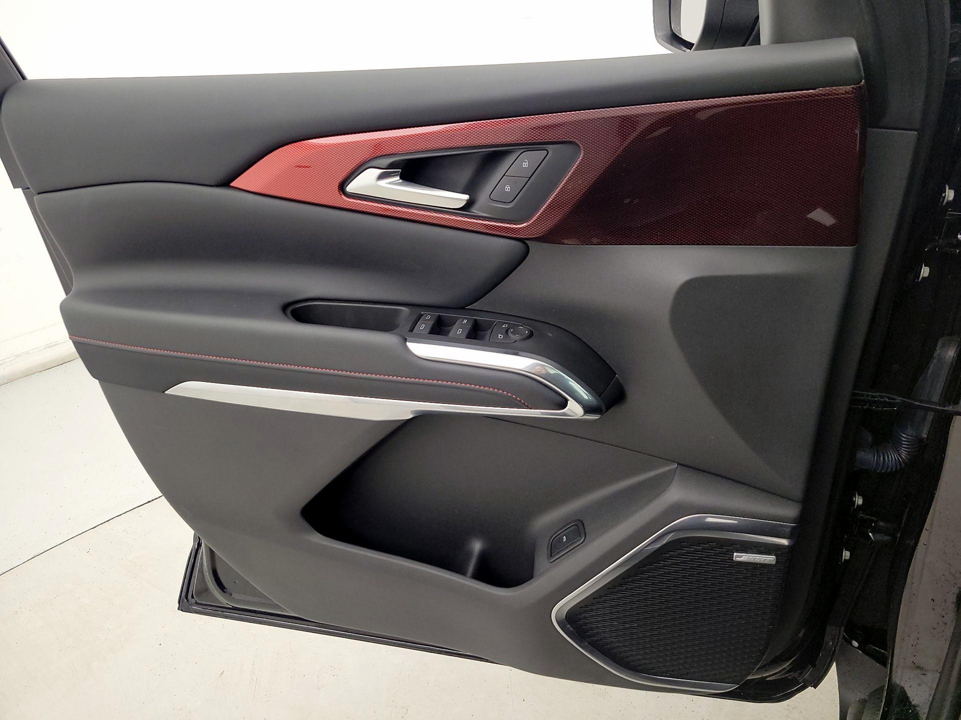 Thumbnail: 2025 Chevrolet Traverse - 12