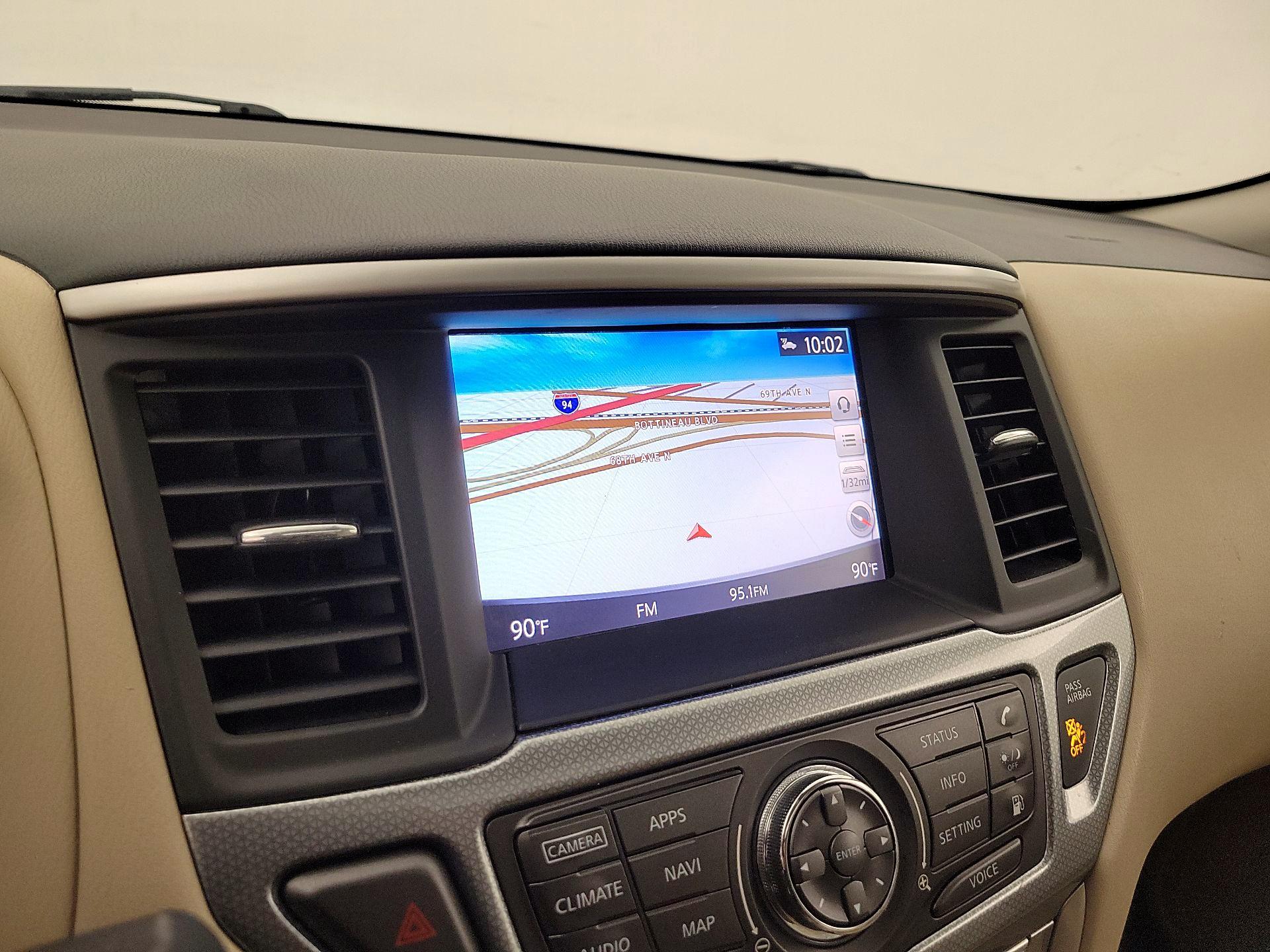 Thumbnail: 2018 Nissan Pathfinder - 14