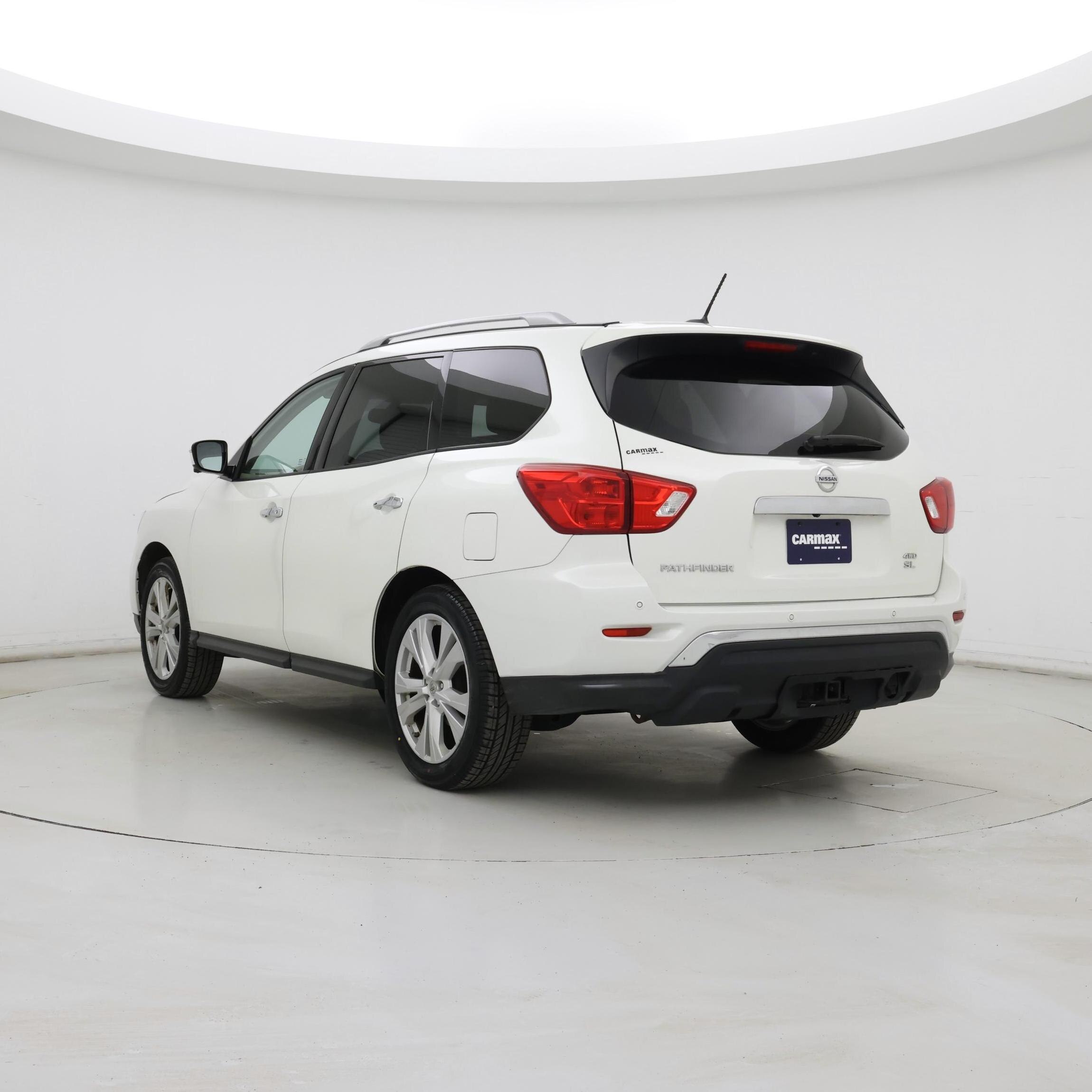 Thumbnail: 2018 Nissan Pathfinder - 2
