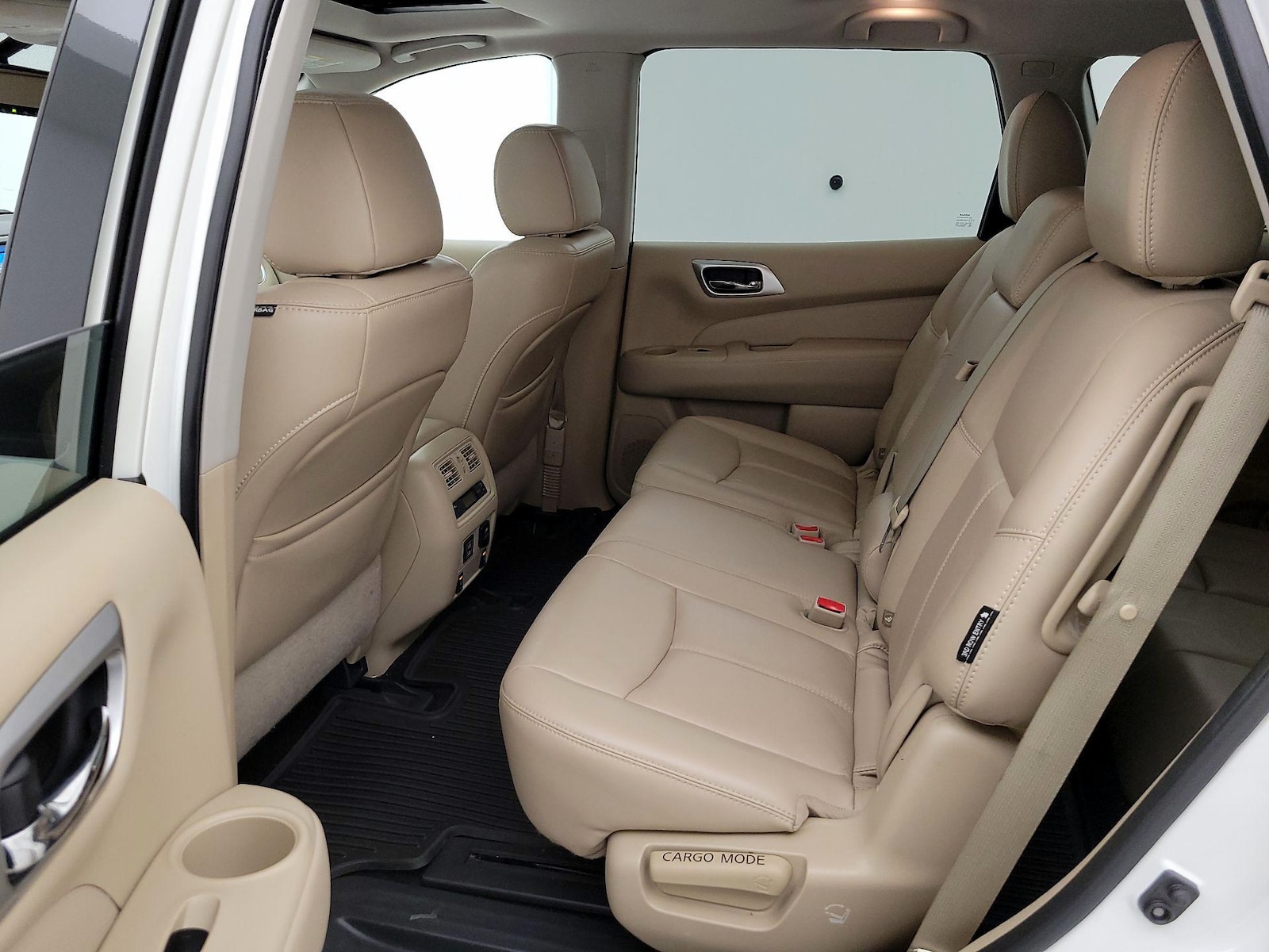 2018 Nissan Pathfinder SL - Photo 22