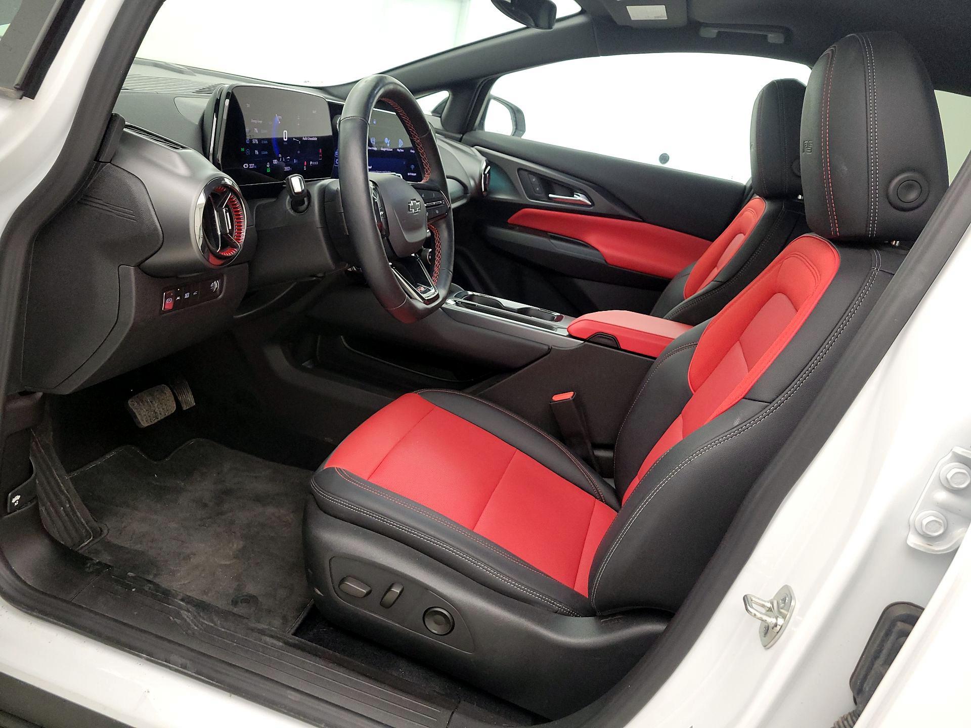 Thumbnail: 2024 Chevrolet Equinox - 11