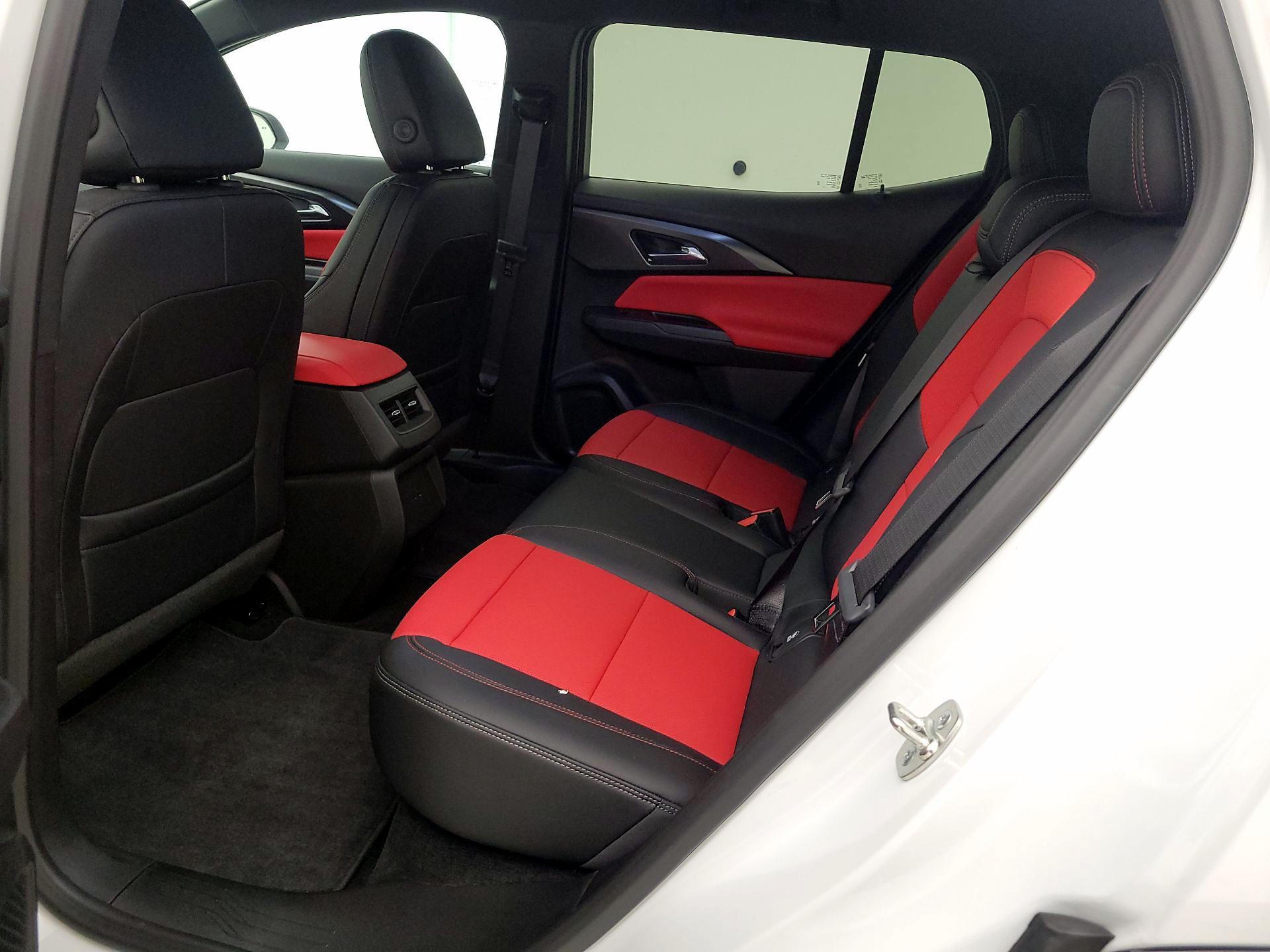 Thumbnail: 2024 Chevrolet Equinox - 20