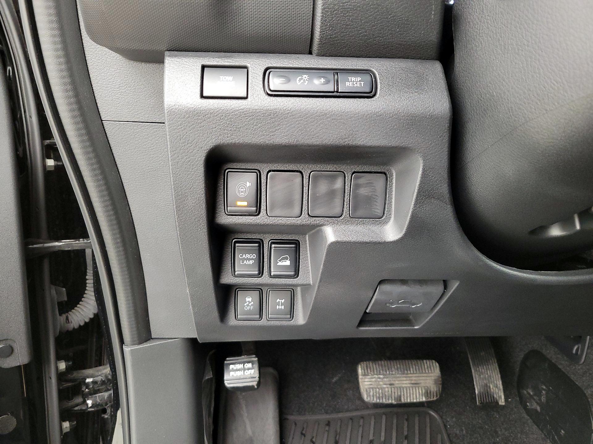 Thumbnail: 2022 Nissan Frontier - 13