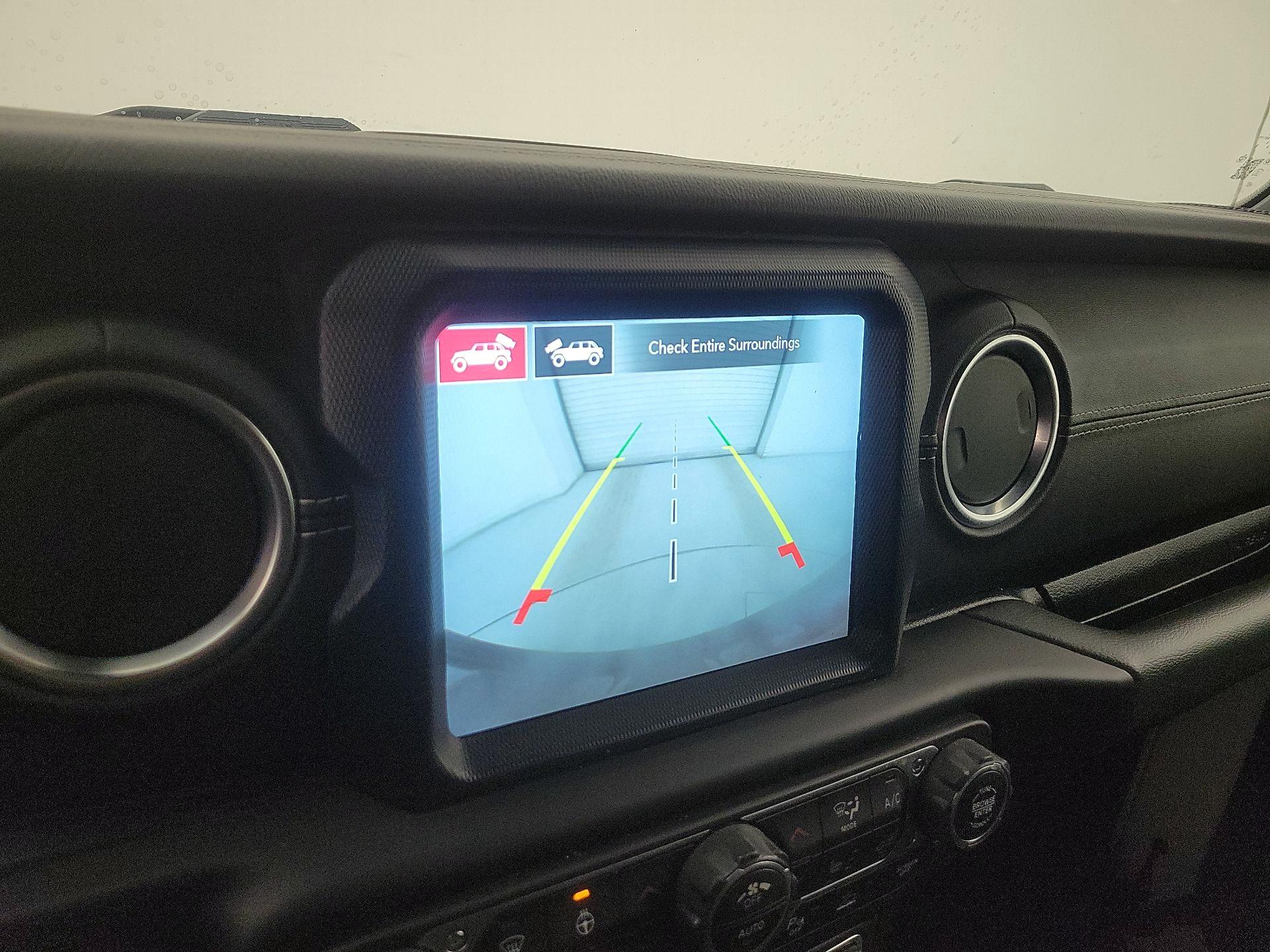 Thumbnail: 2021 Jeep Wrangler - 15