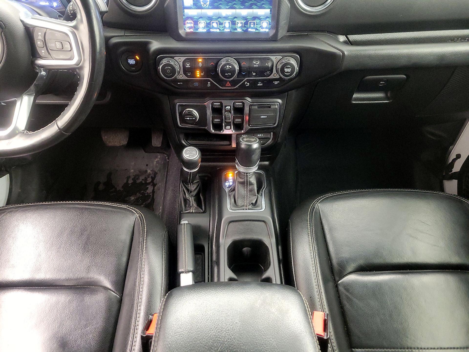 Thumbnail: 2021 Jeep Wrangler - 18