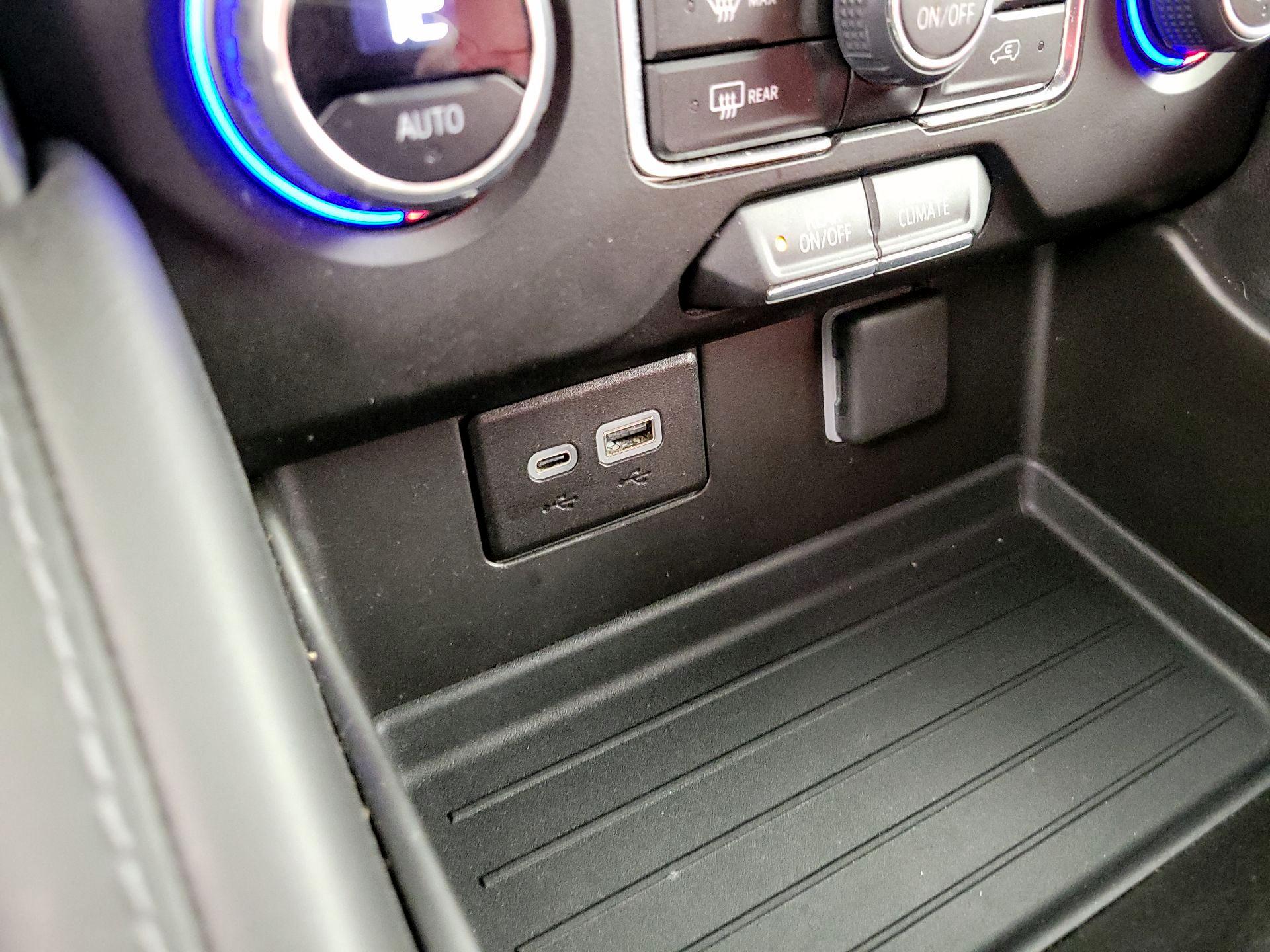 Thumbnail: 2023 Chevrolet Tahoe - 19