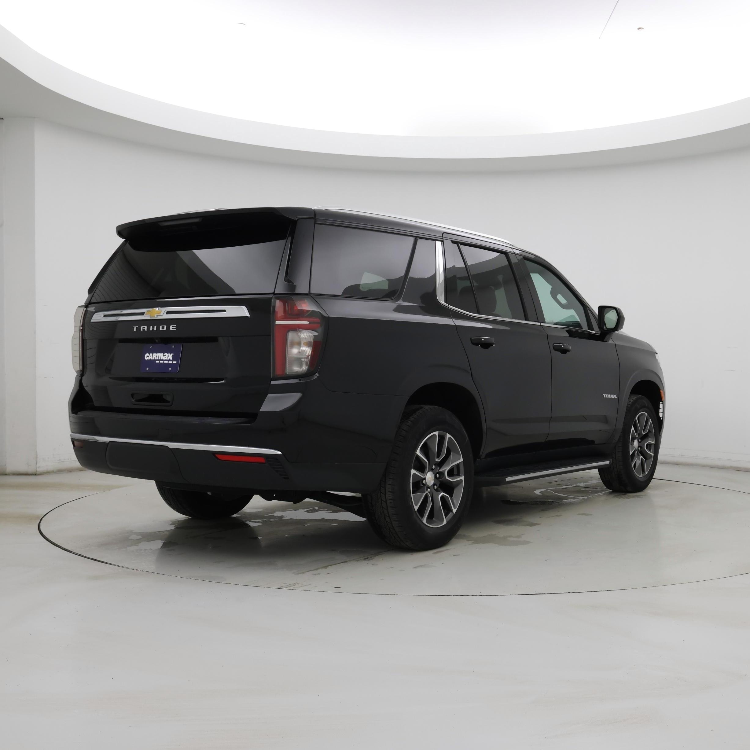 Thumbnail: 2023 Chevrolet Tahoe - 8