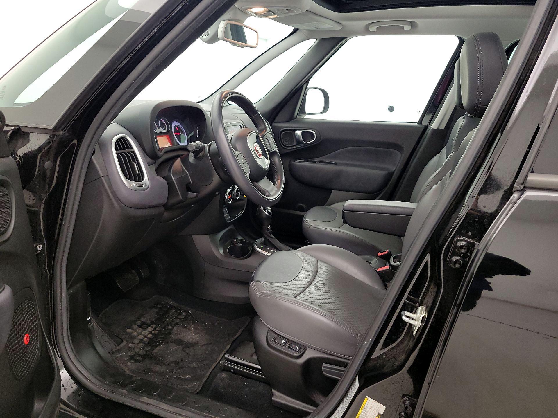 Thumbnail: 2017 Fiat 500L - 11