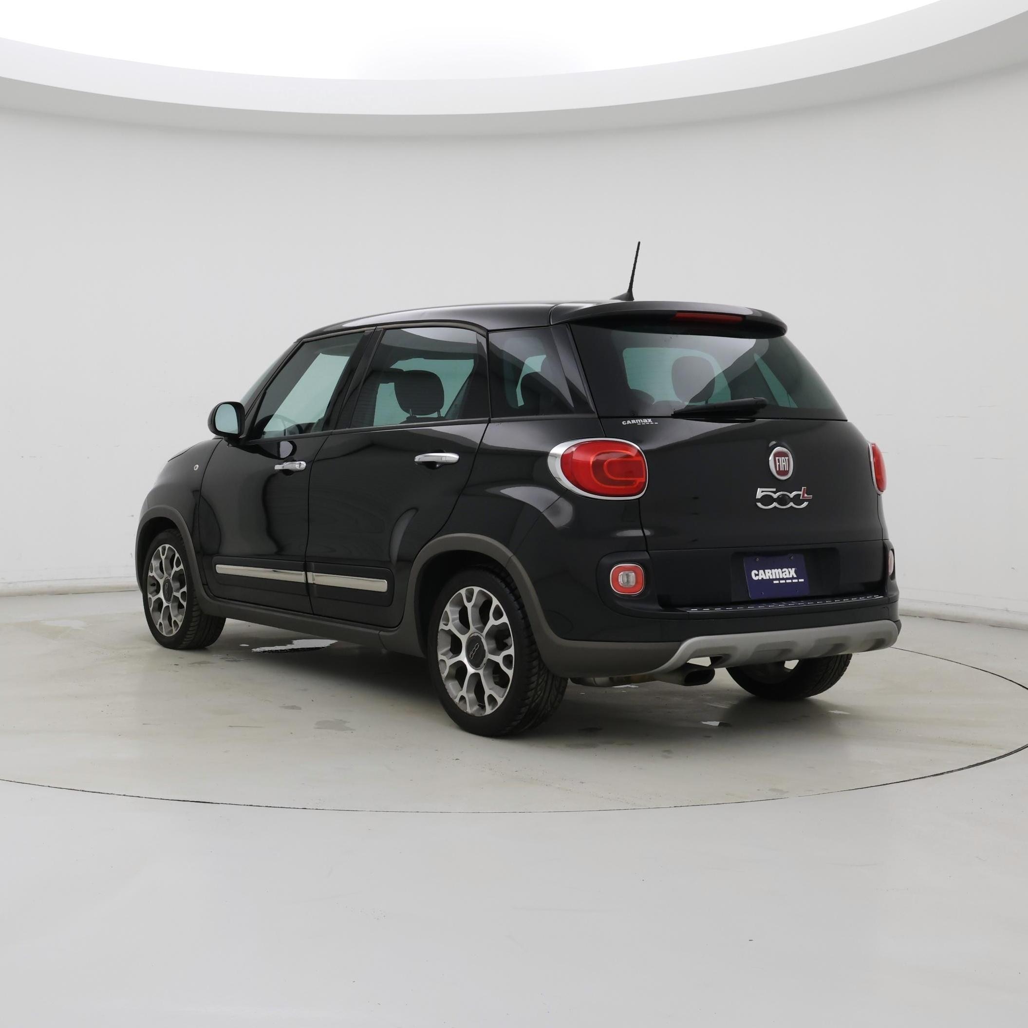 Thumbnail: 2017 Fiat 500L - 2