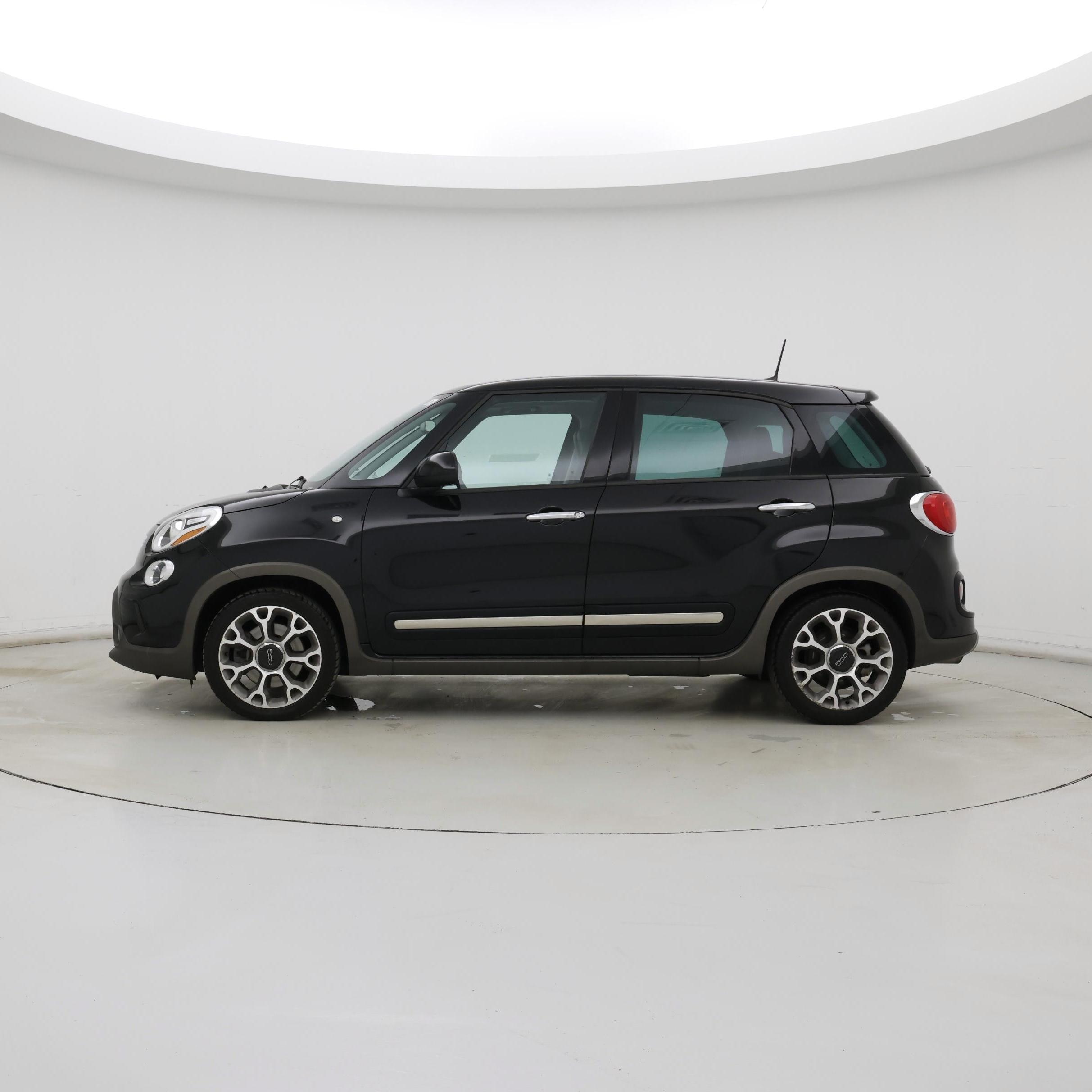 Thumbnail: 2017 Fiat 500L - 3