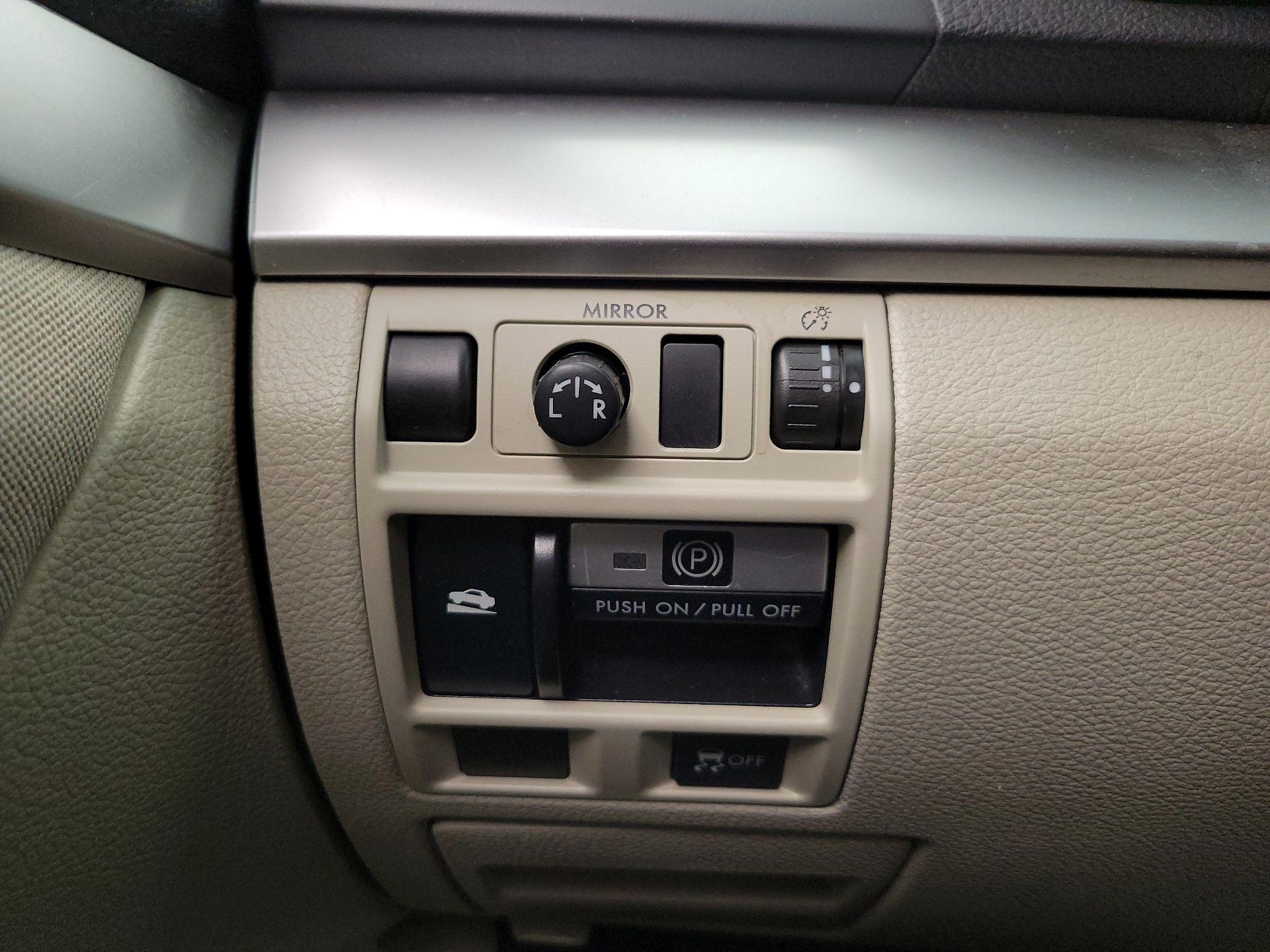 Thumbnail: 2014 Subaru Outback - 13