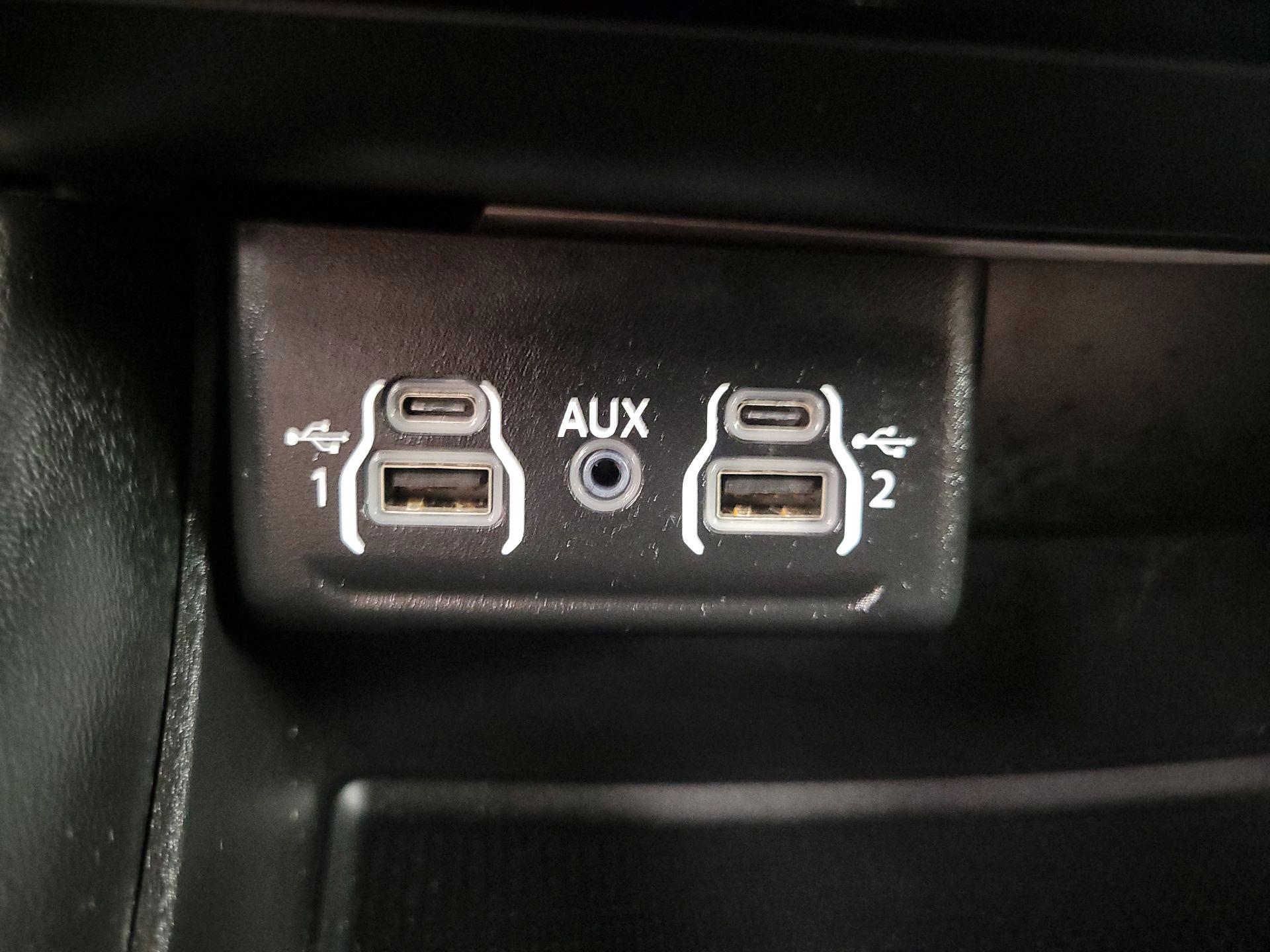 Thumbnail: 2022 Dodge Durango - 18