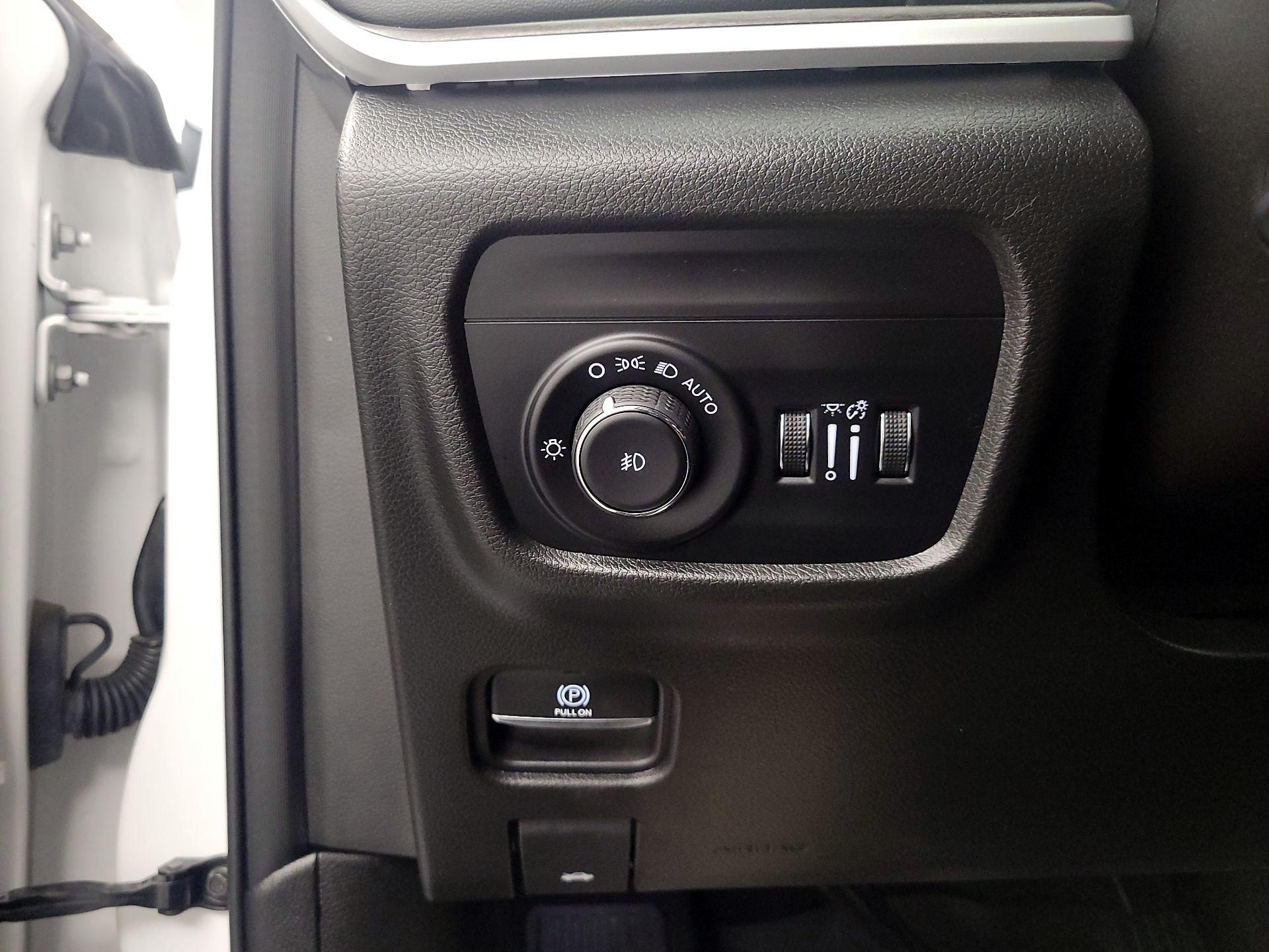 Thumbnail: 2023 Jeep Grand Cherokee - 13