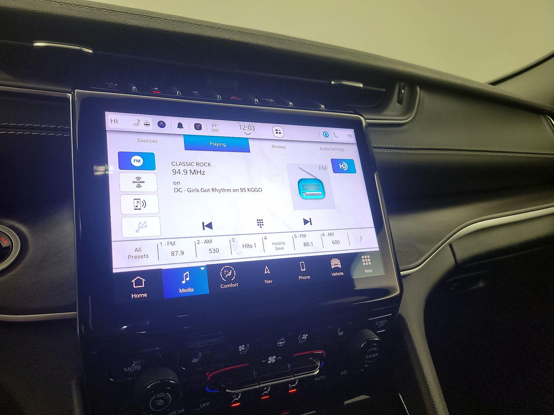 Thumbnail: 2023 Jeep Grand Cherokee - 16