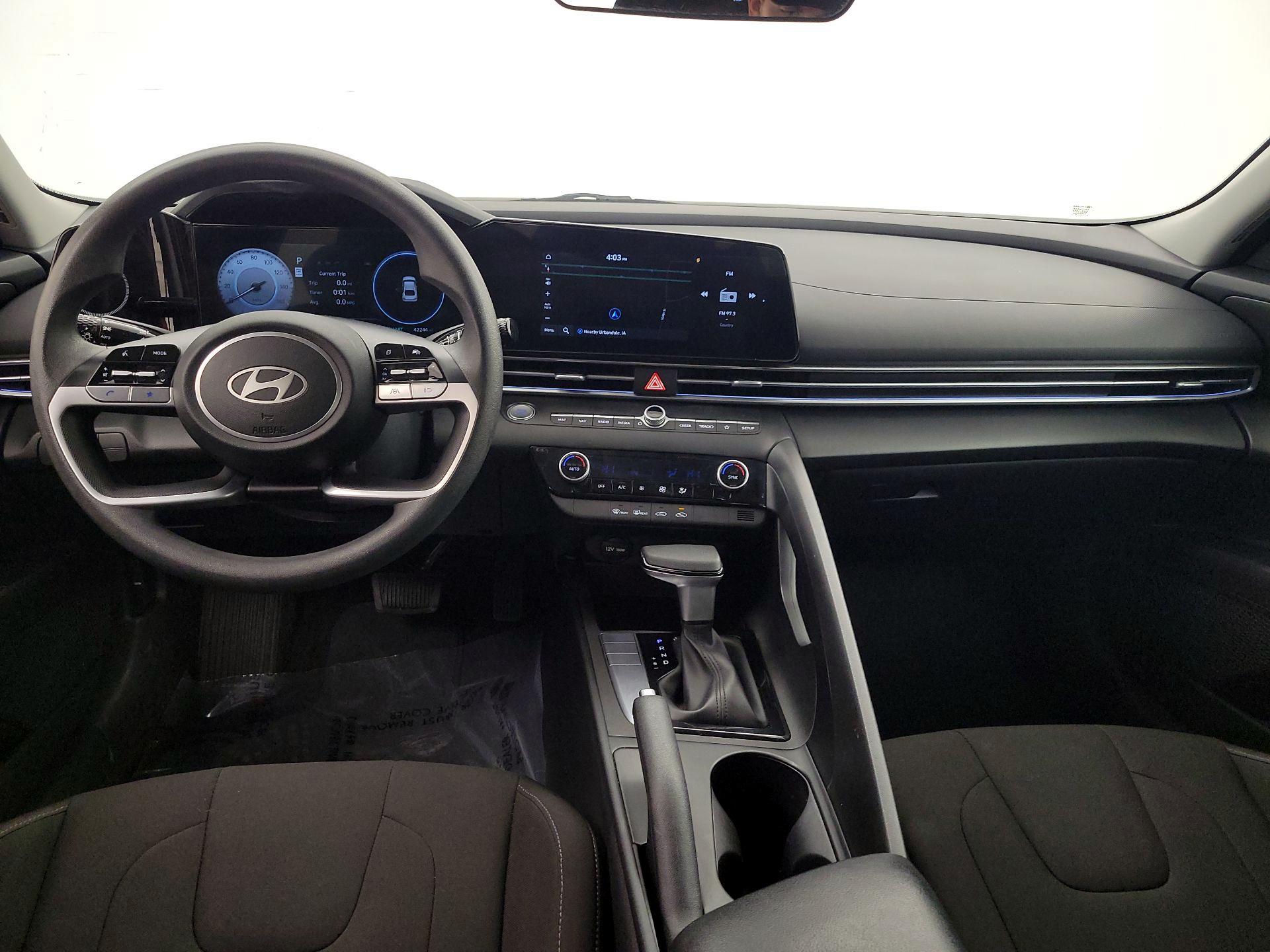 Thumbnail: 2024 Hyundai Elantra - 9