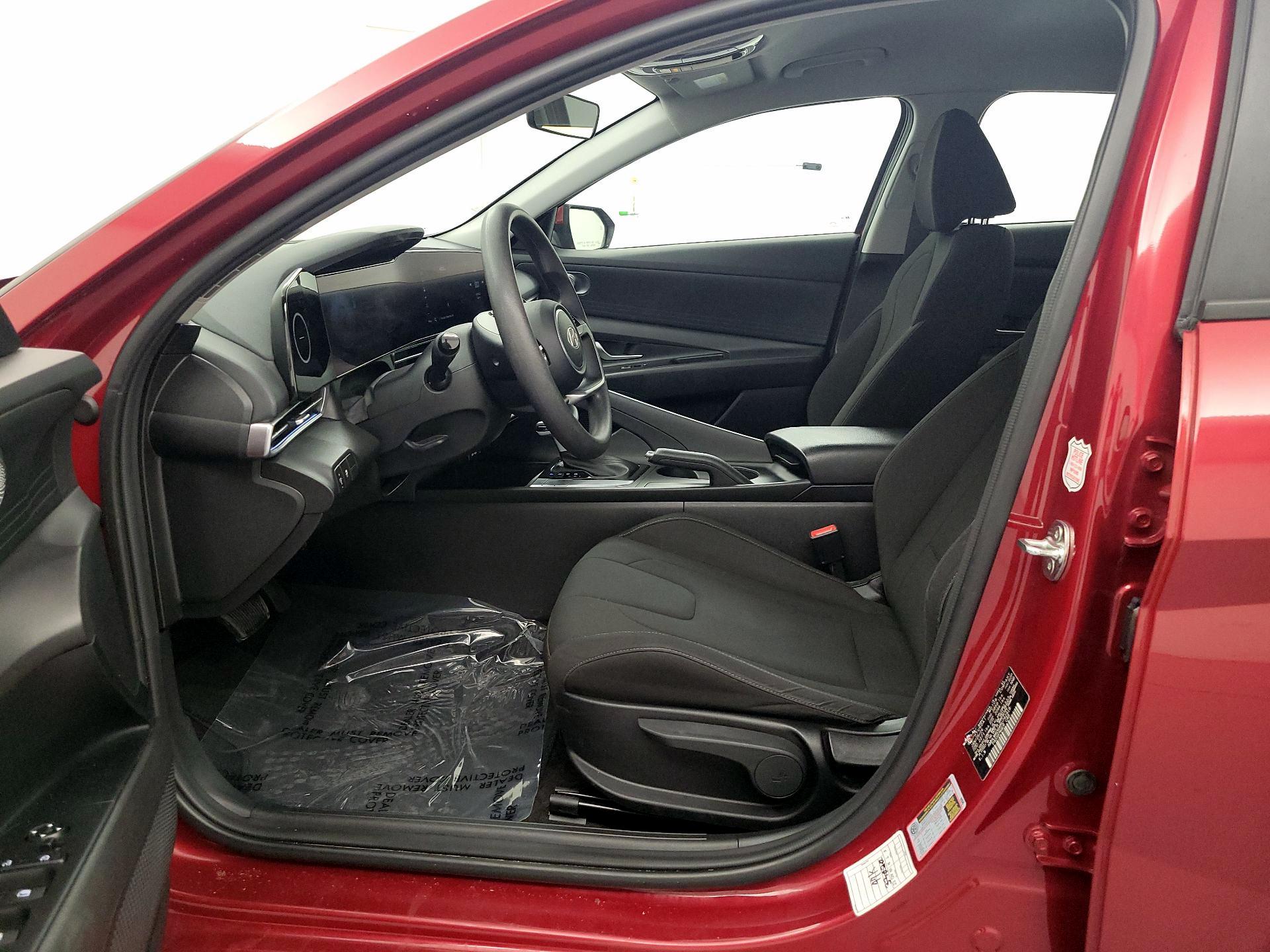 Thumbnail: 2024 Hyundai Elantra - 11