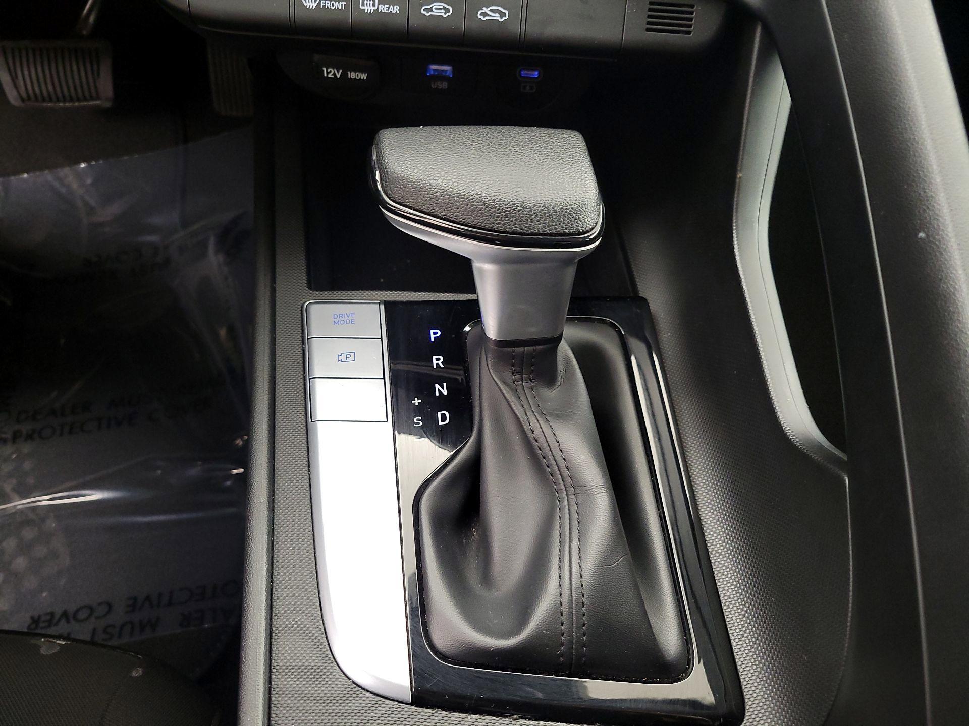 Thumbnail: 2024 Hyundai Elantra - 18