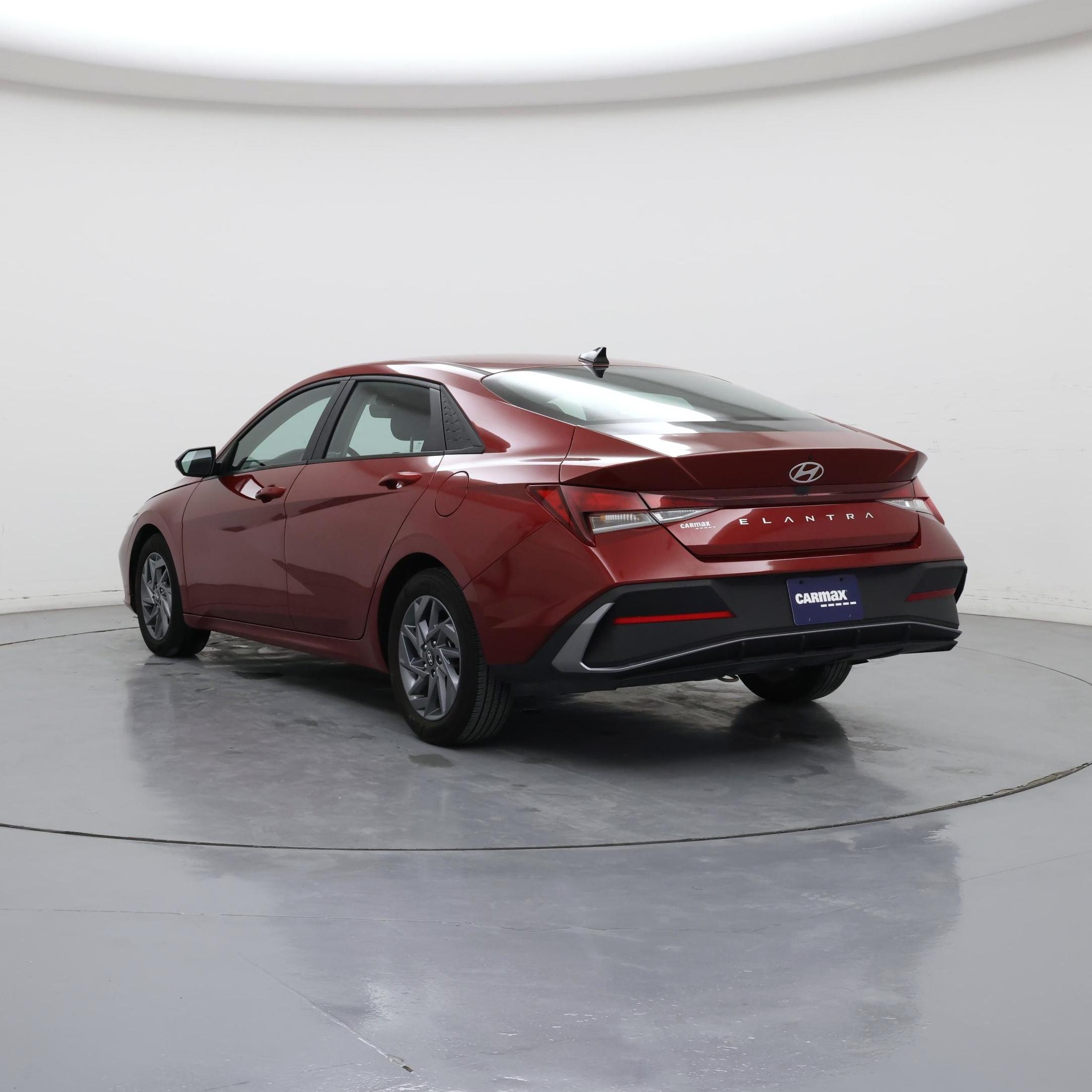 Thumbnail: 2024 Hyundai Elantra - 2