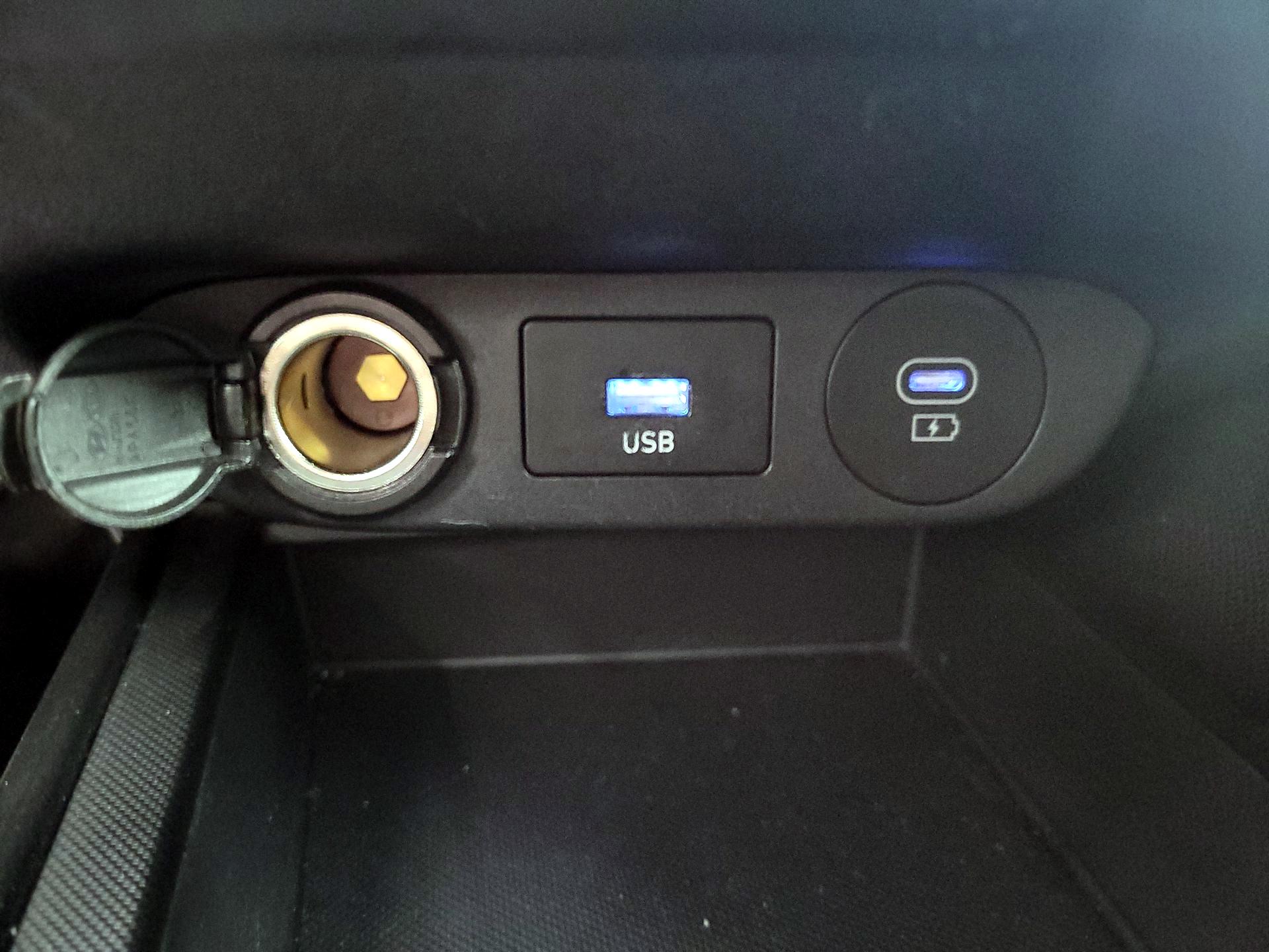 Thumbnail: 2024 Hyundai Elantra - 19