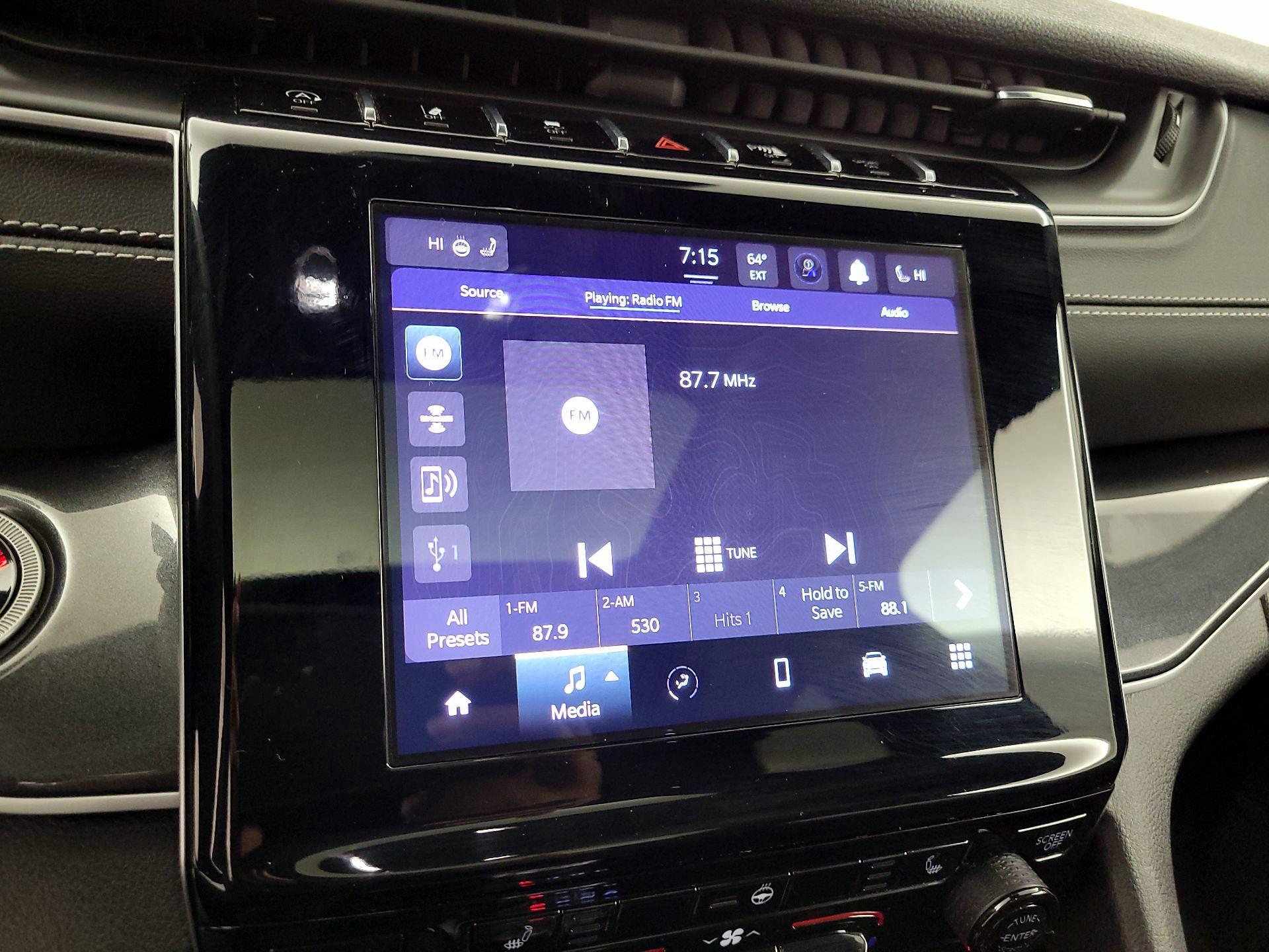 Thumbnail: 2023 Jeep Grand Cherokee - 14