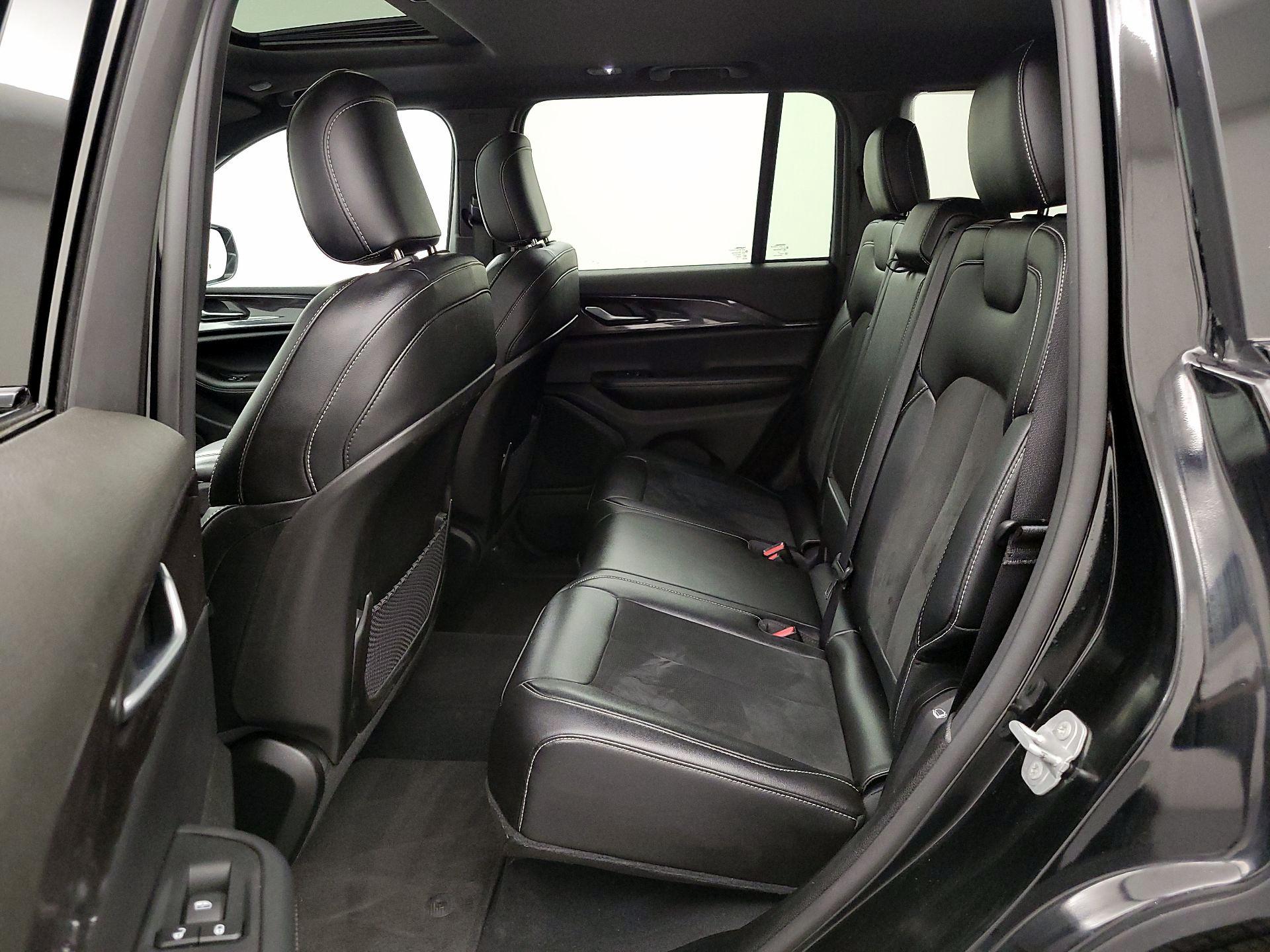 Thumbnail: 2023 Jeep Grand Cherokee - 19