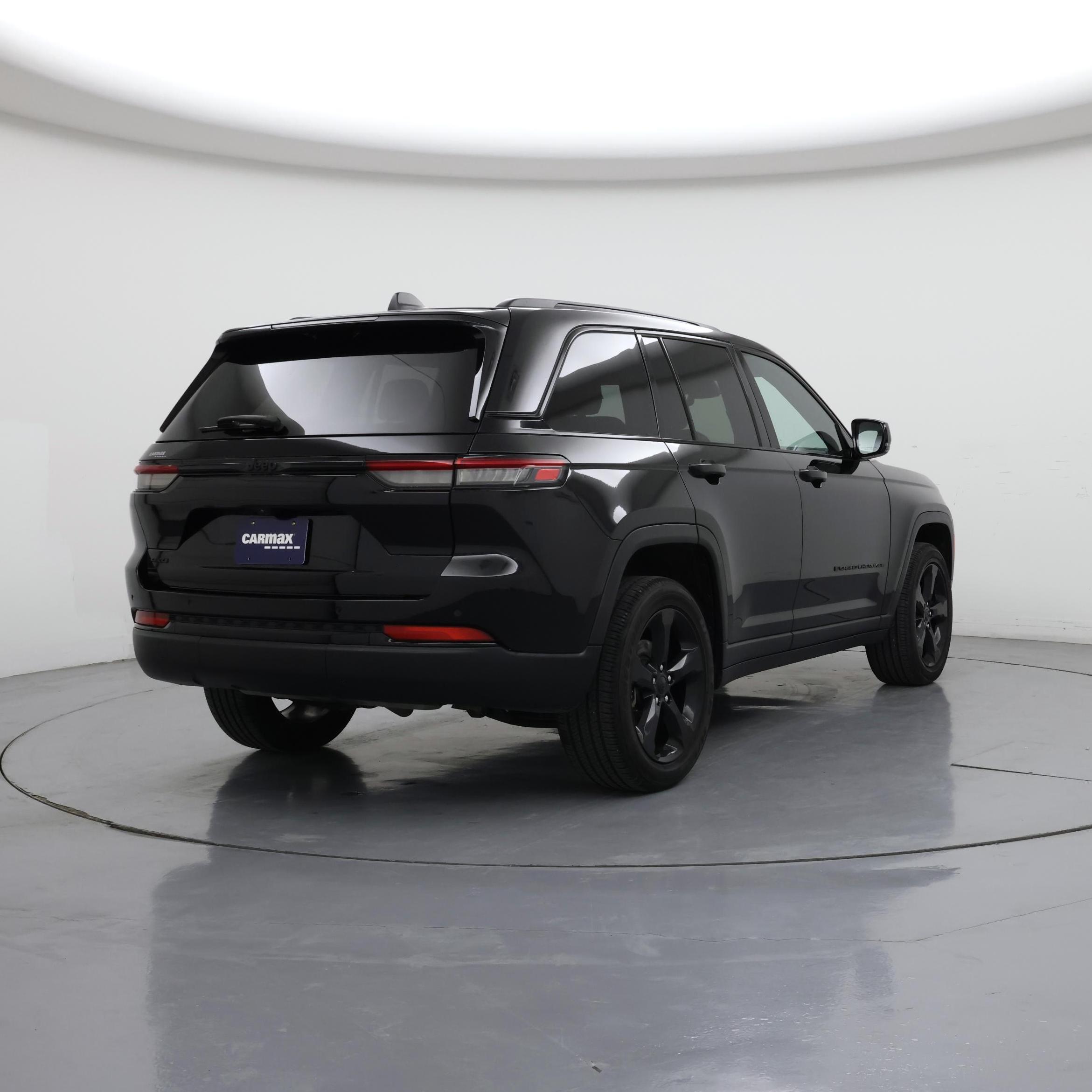 Thumbnail: 2023 Jeep Grand Cherokee - 8